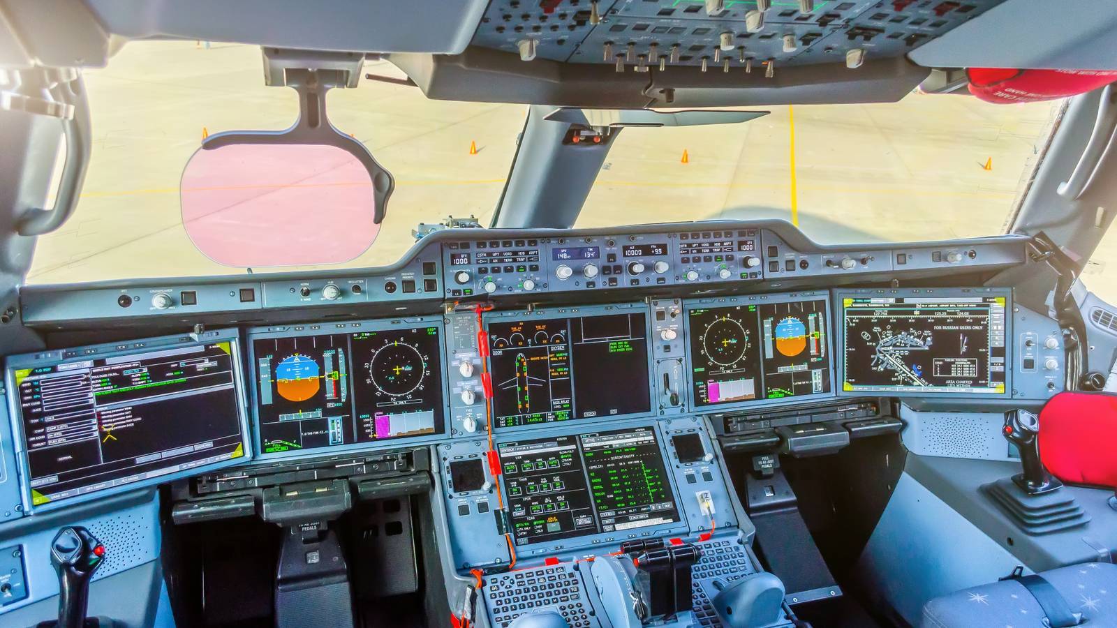 The Benefits Of Glass Cockpits: A Pilot's Perspective