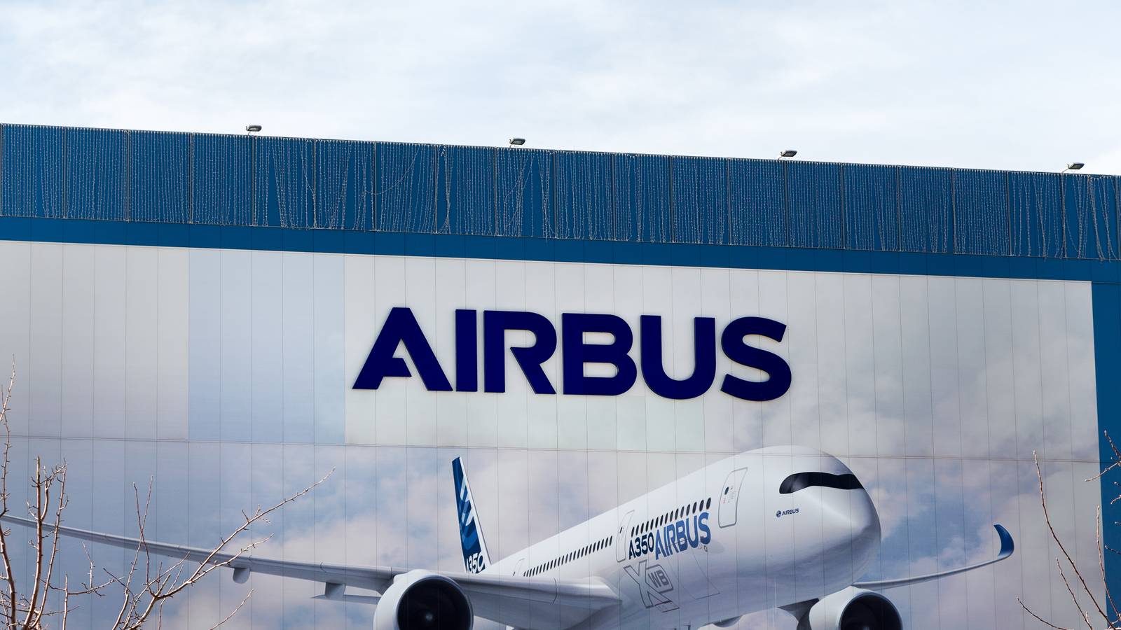 Airbus Deliveries Drop As Supply Chain Hits A350s