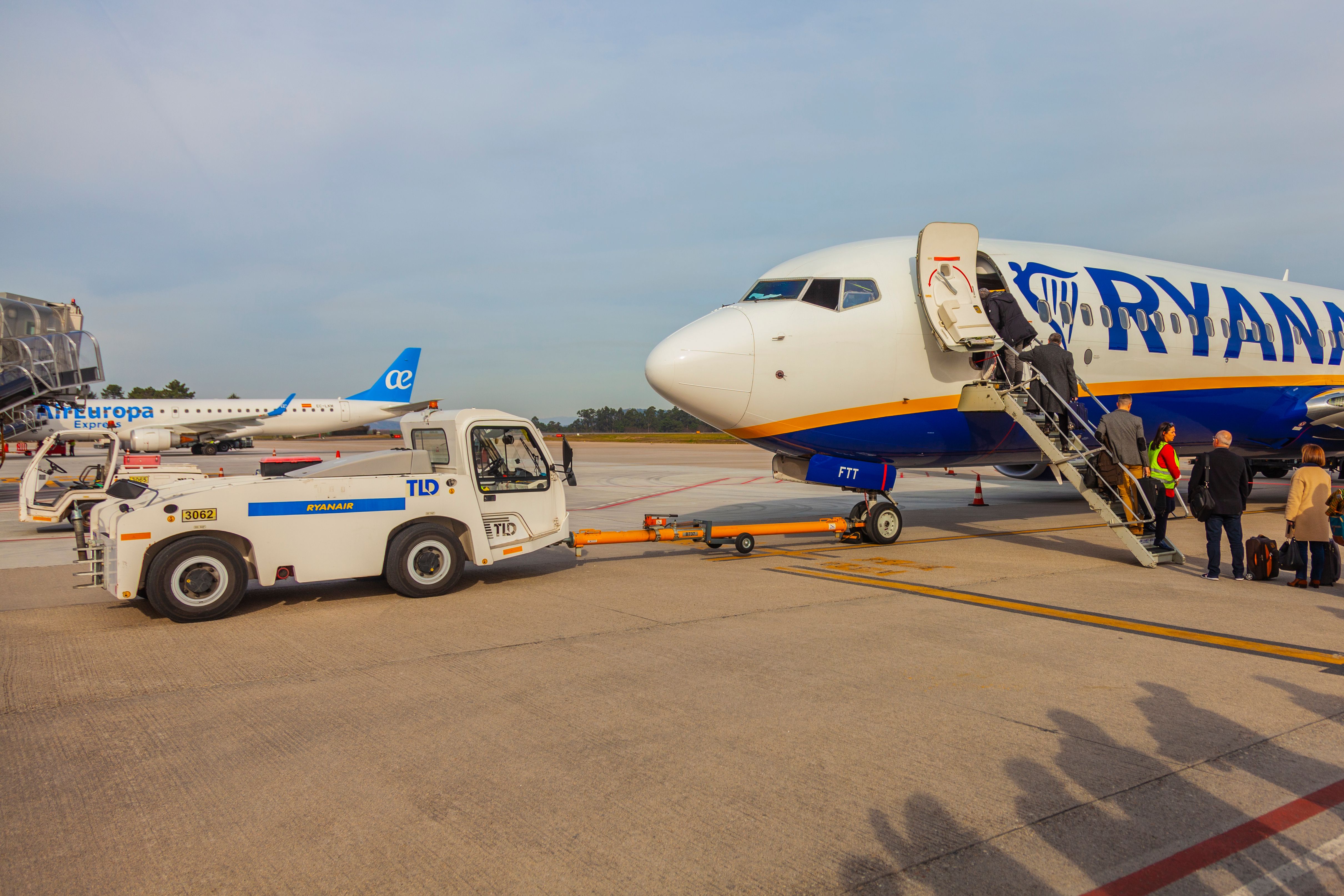 Ryanair Boeing 737 Rolls Forward With Stairs In Place At Bristol Airport
