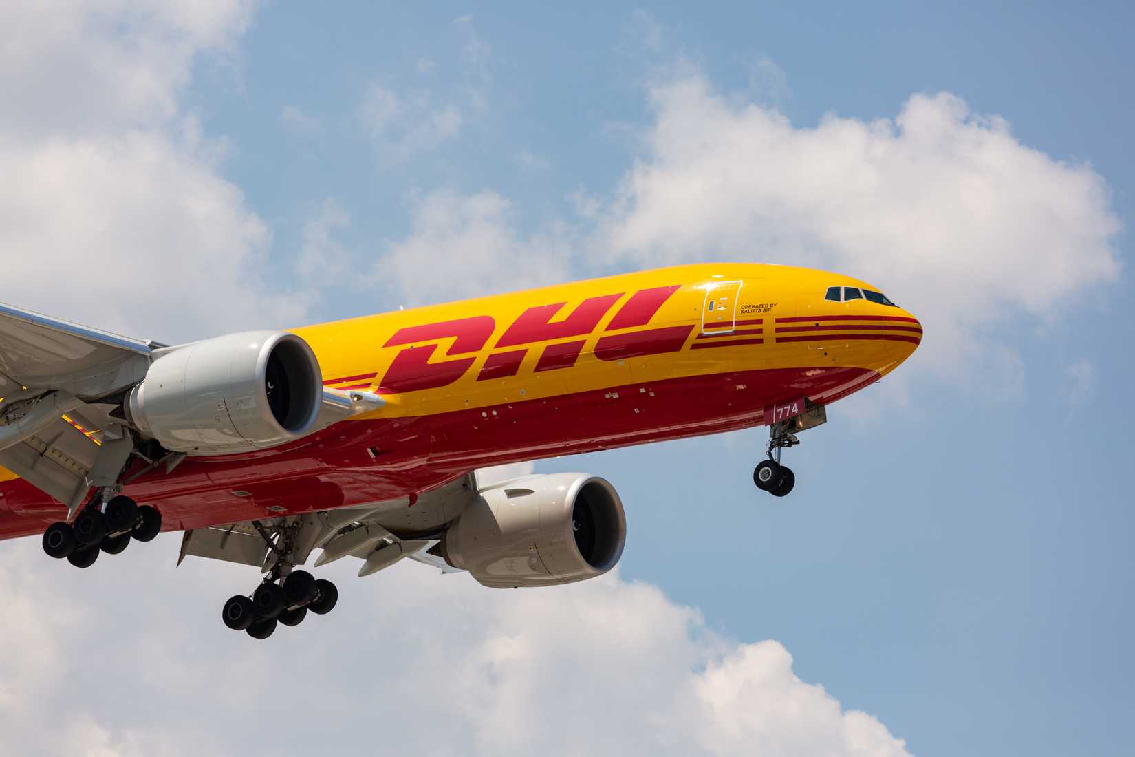 DHL Boeing 777 