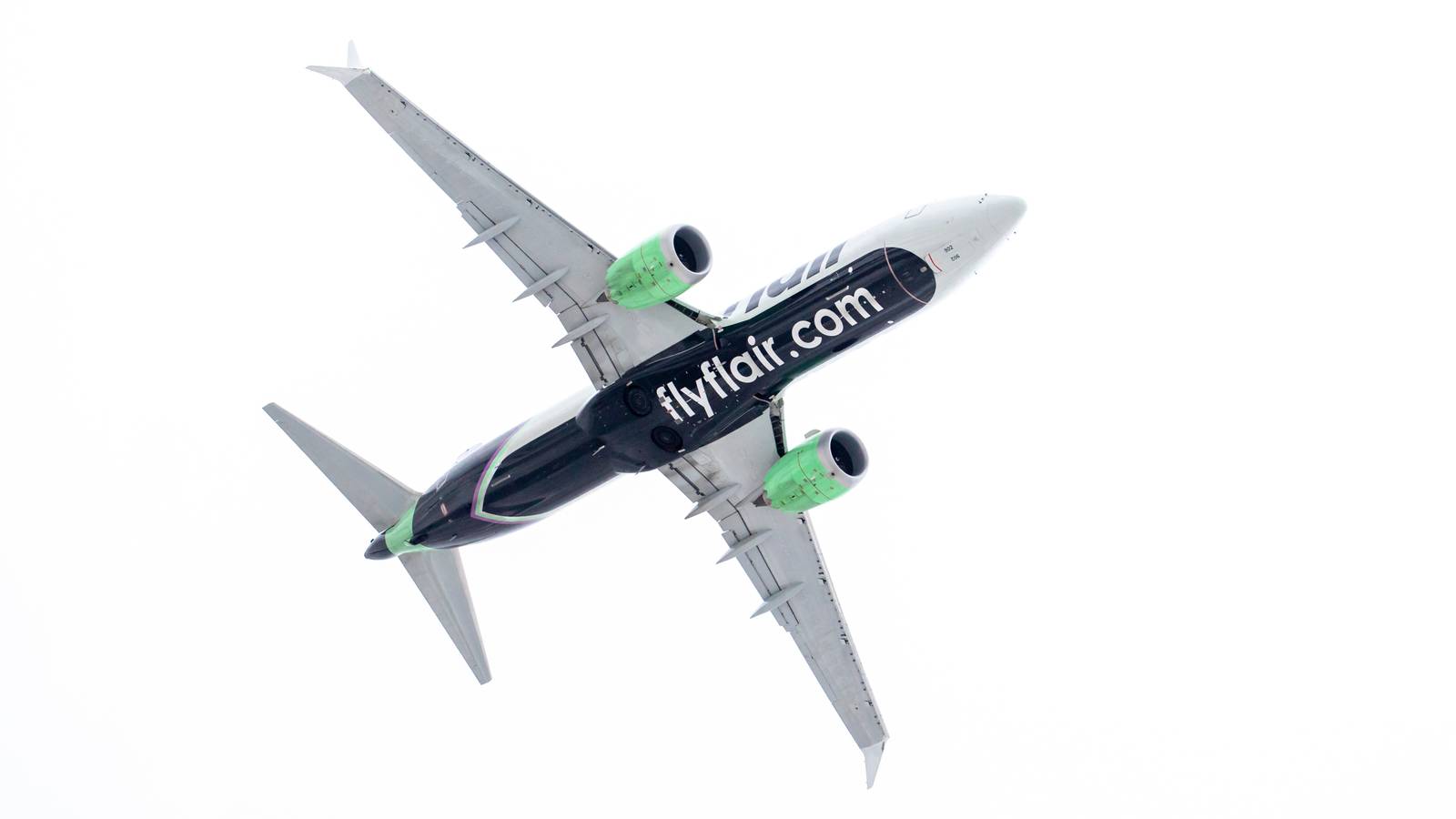 Spare Bonza Boeing 737 MAX Redirected To Flair Airlines