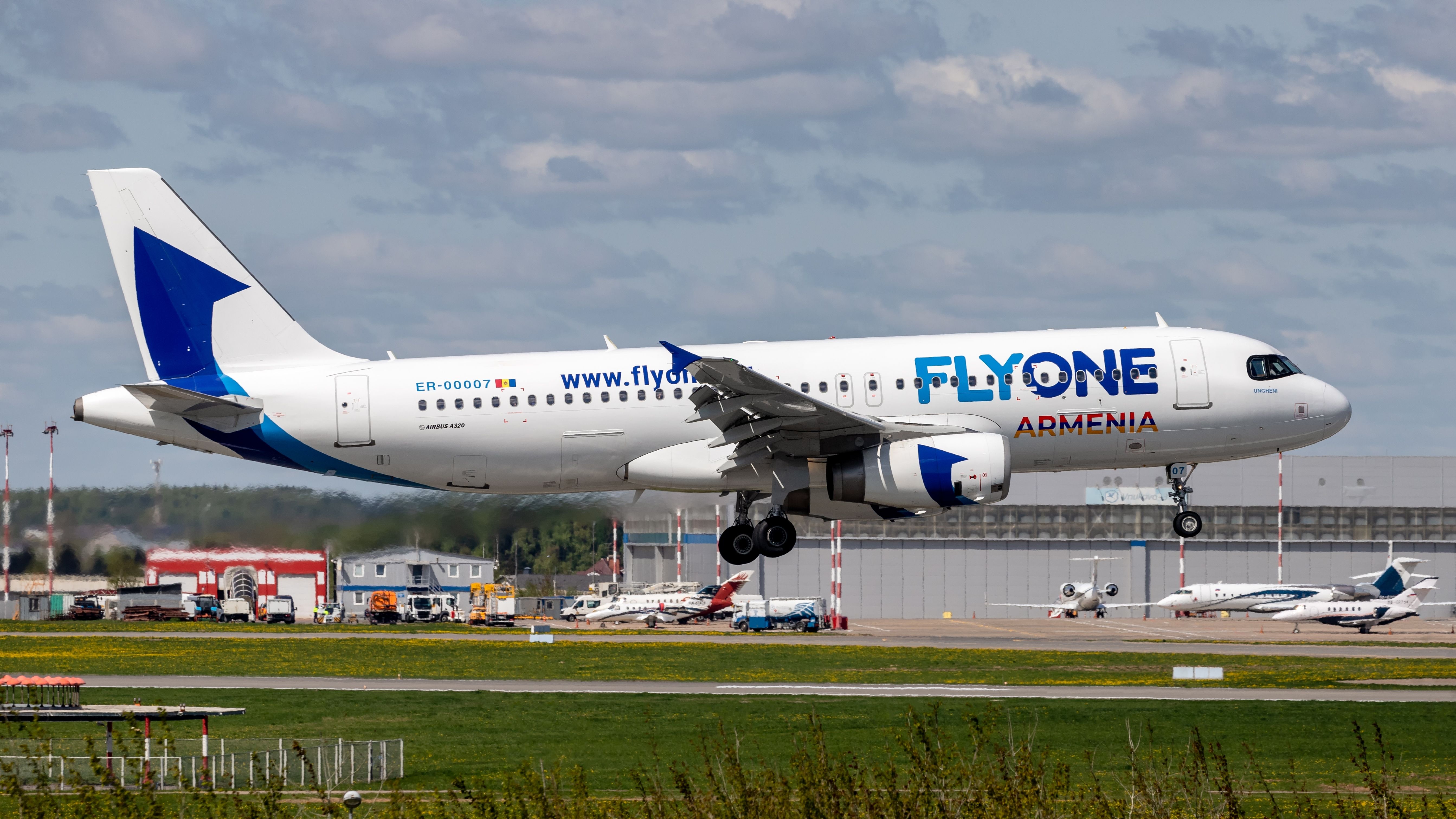 Turkey Reportedly Closes Airspace To FlyOne Armenia Without Warning