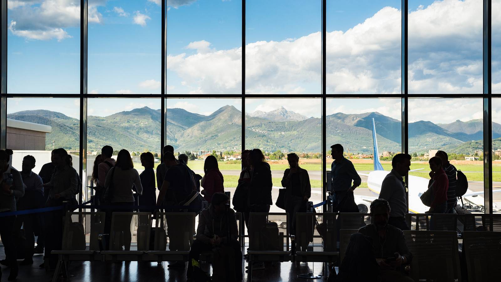 Why Flights Are Allowed To Be Oversold