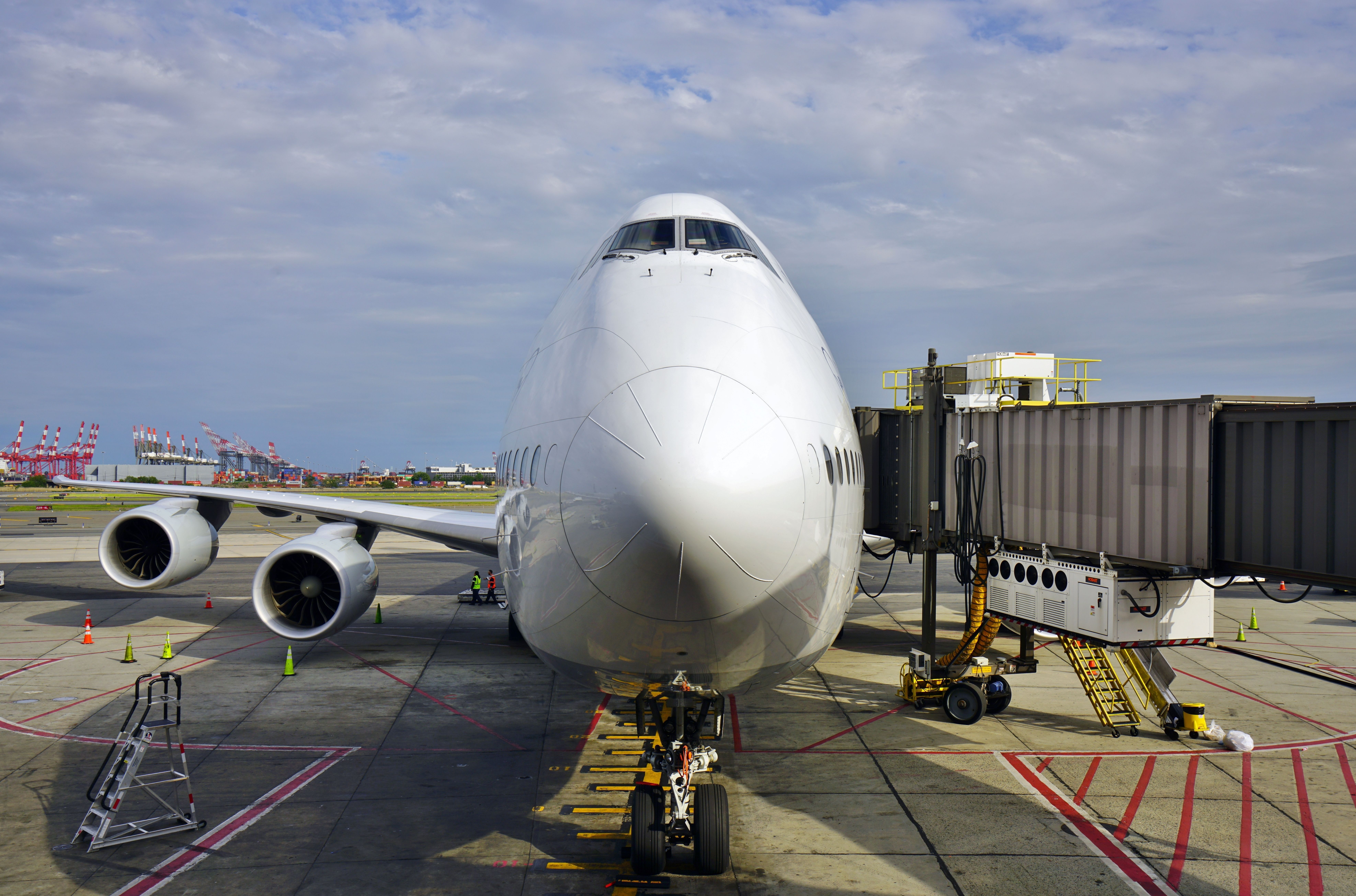 FAA Proposes New Airworthiness Directive For Boeing 747-8 Aircraft