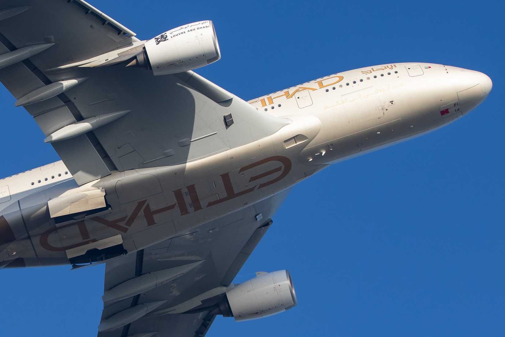 London Heathrow Airport: Etihad Airways (EY / ETD) | Airbus A380-861 A388 | A6-API | MSN 233