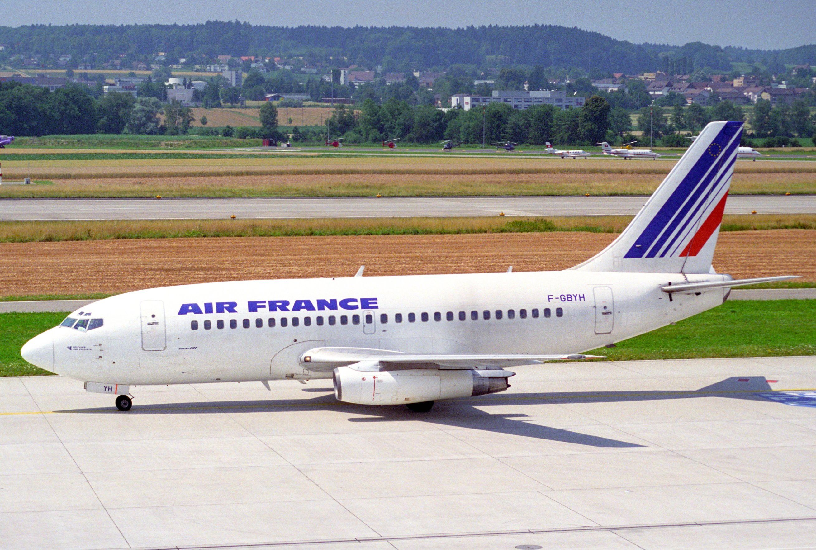 An Air France Boeing 737-200 taxiing to the runway.