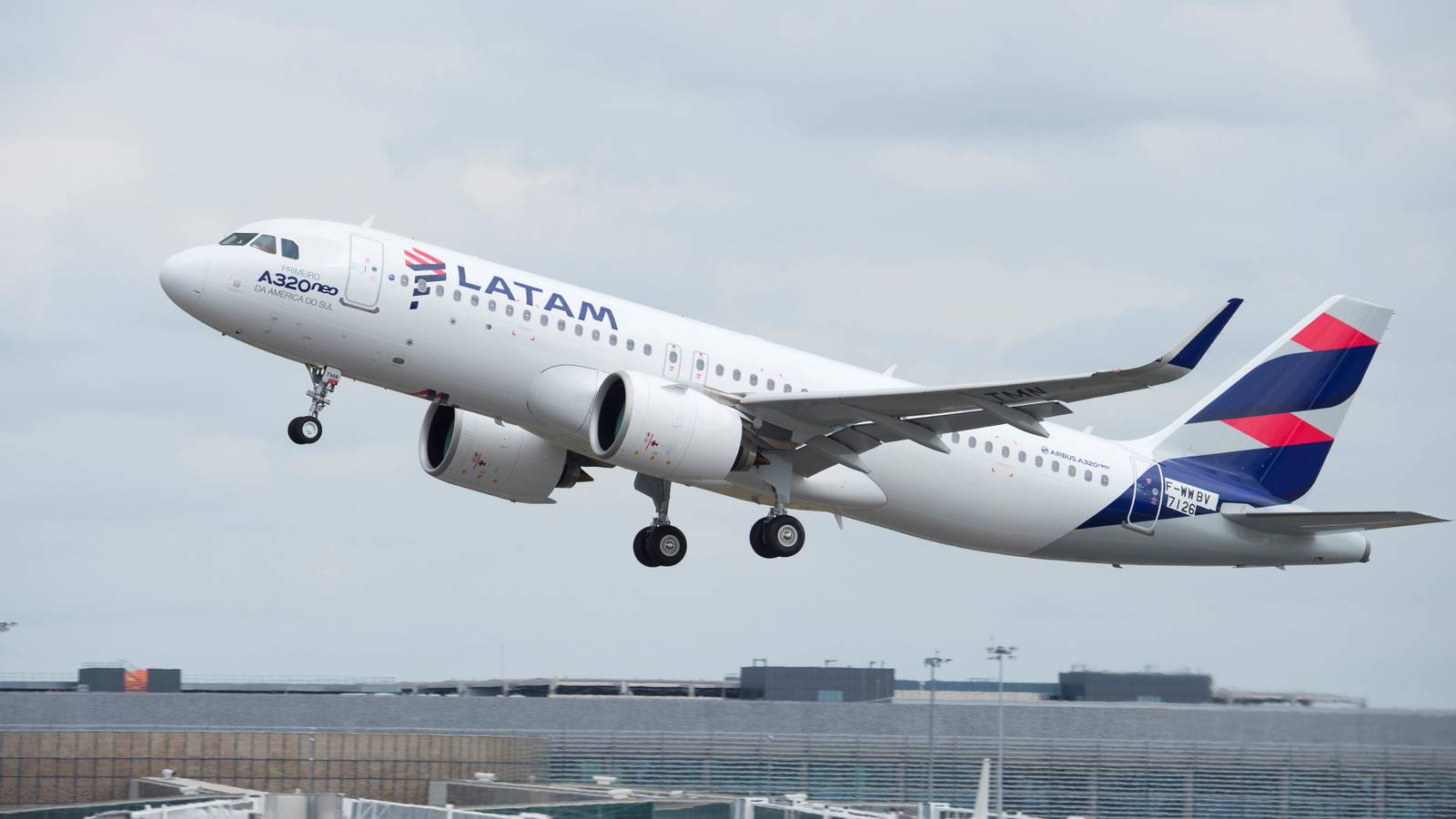 140+ Destinations: LATAM's May Network Is 7% Larger Than Last Year