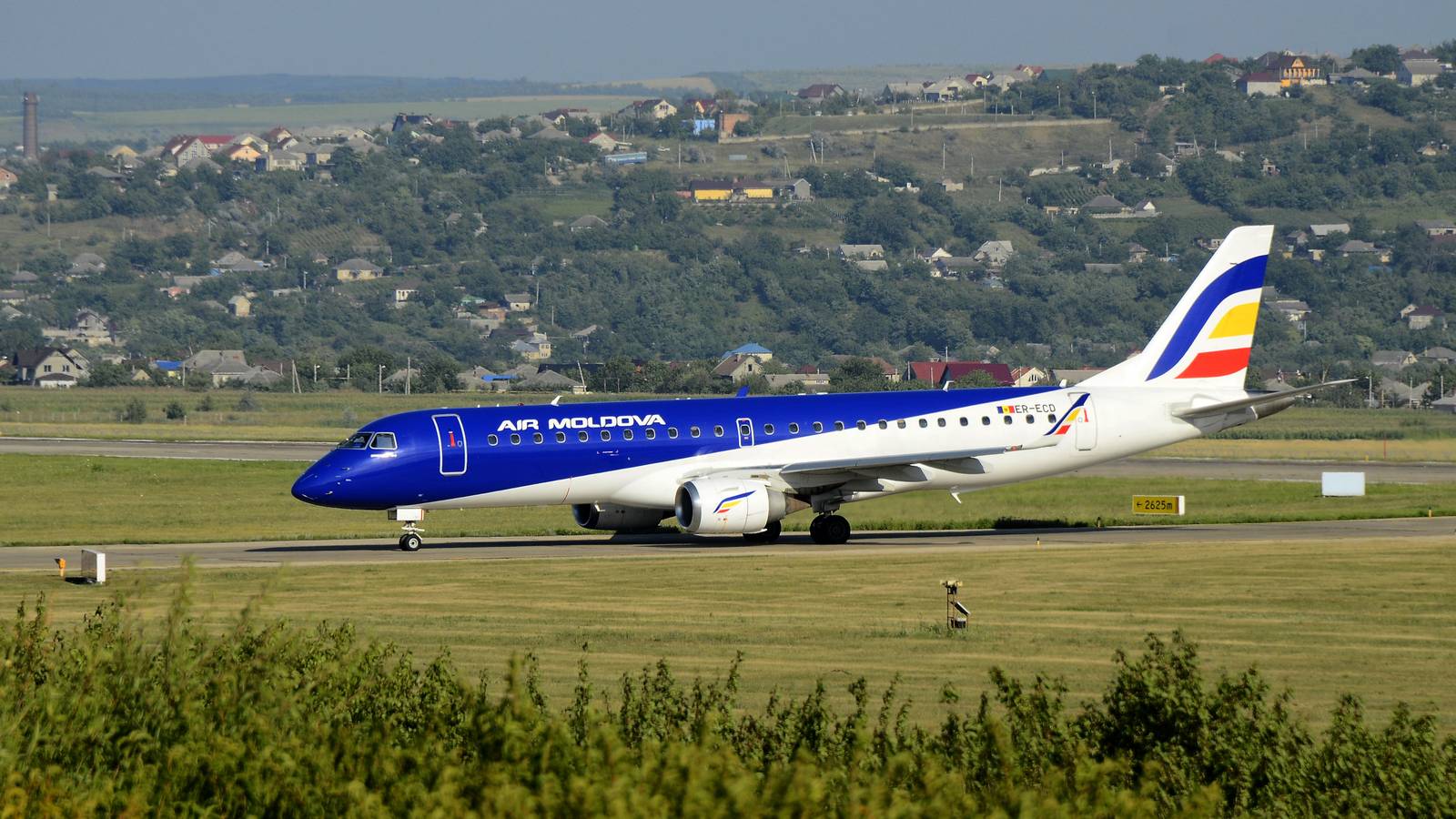 Air Moldova Suspends Flights Awaiting Court Restructuring Approval