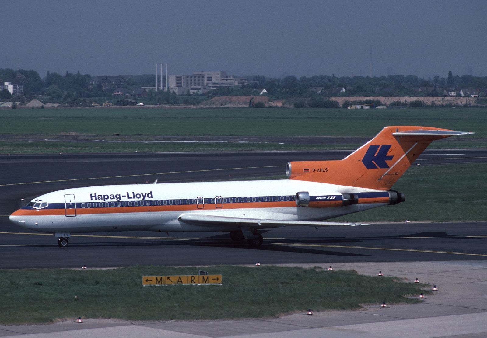 ハクアリード What's The Latest With The 'PYTCHAir' Boeing 727 In Bristol?