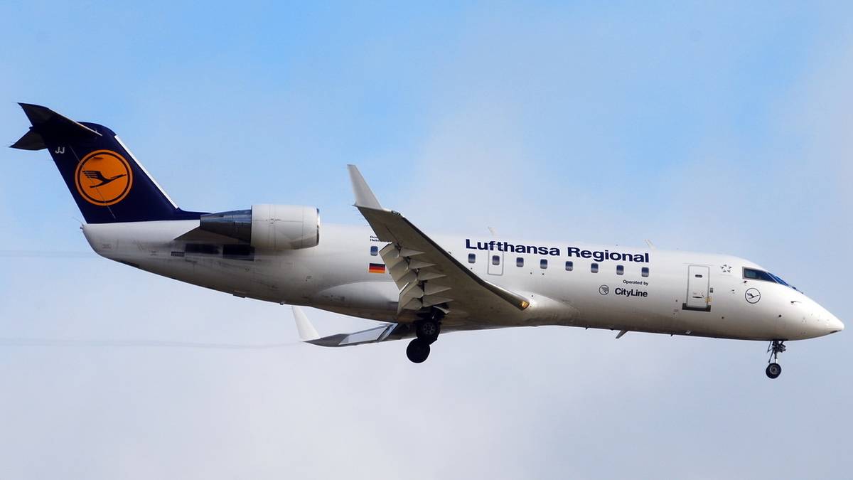 32 Years Ago Today The Bombardier CRJ Series Made Its First Flight