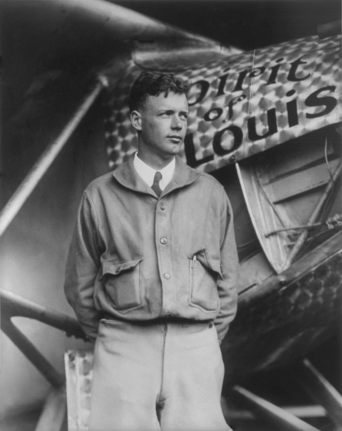 This Week In Aviation History: Amelia Earhart & Charles Lindbergh's Groundbreaking Transatlantic Flights