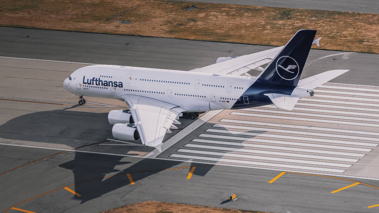 The Airbus A380: 5 Little-Known Facts About The World's Largest Passenger Aircraft