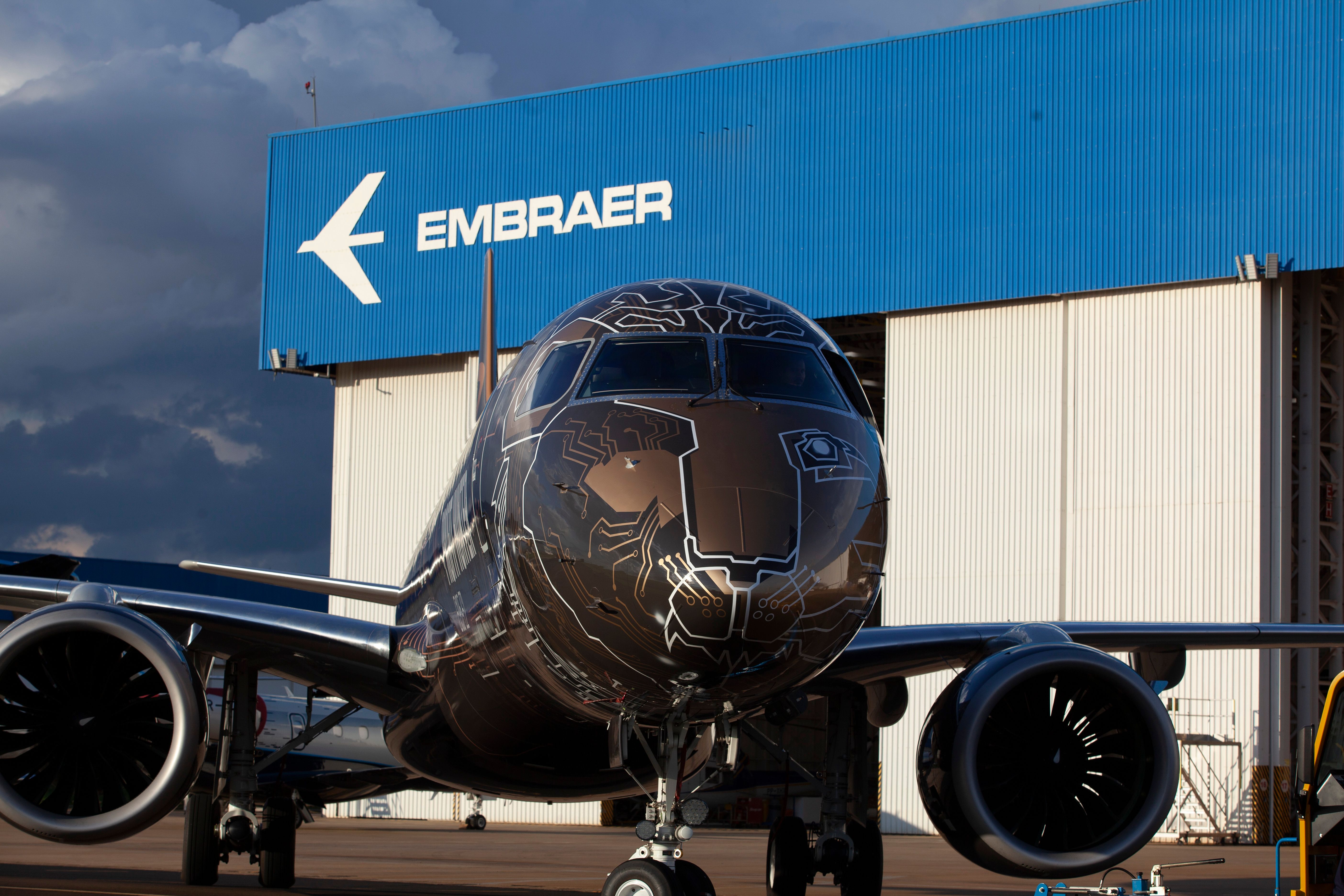 Embraer Secures Deals For 32 Aircraft At Paris Air Show