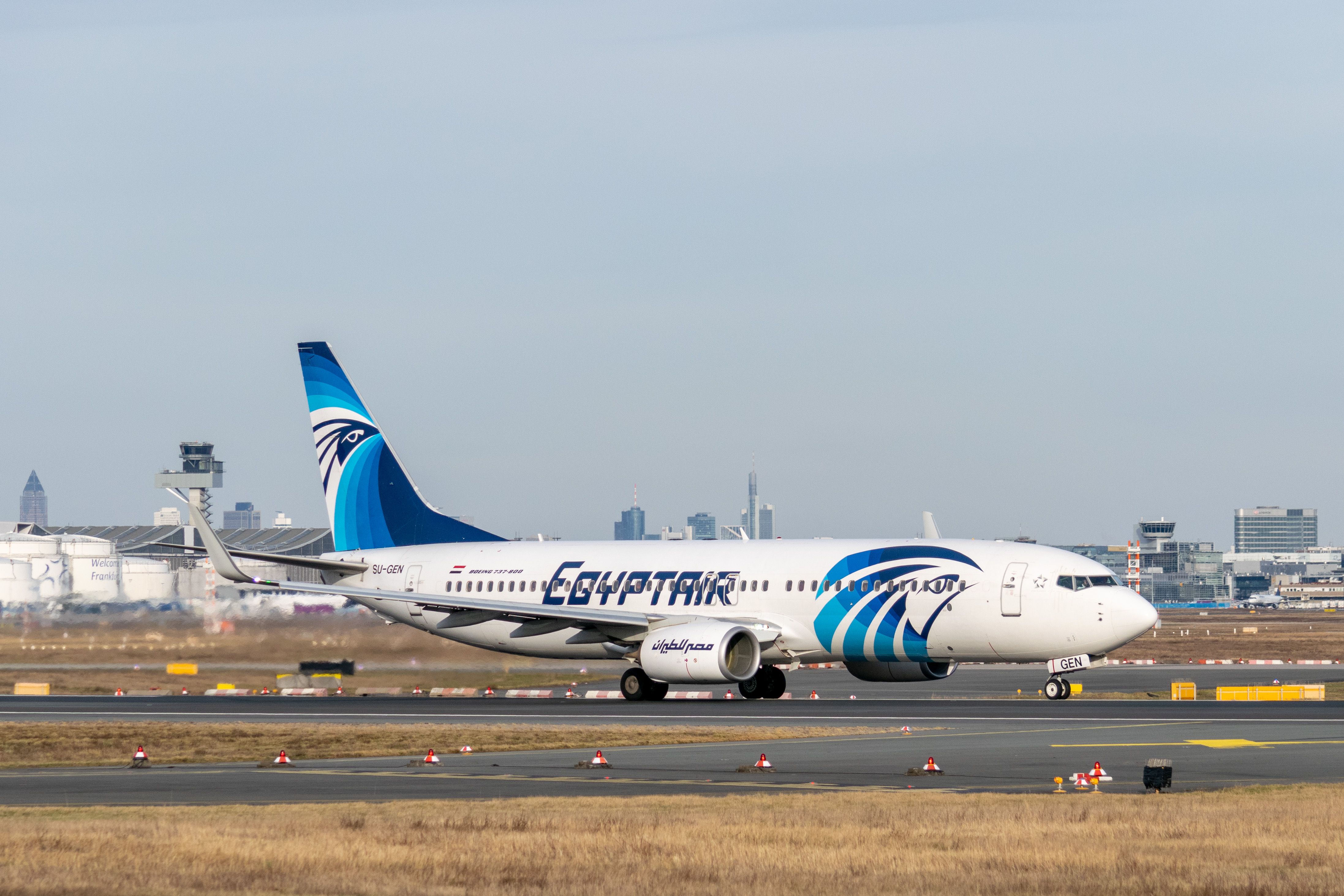 EgyptAir Boeing 737-800 Bursts Tire When Landing In Jeddah