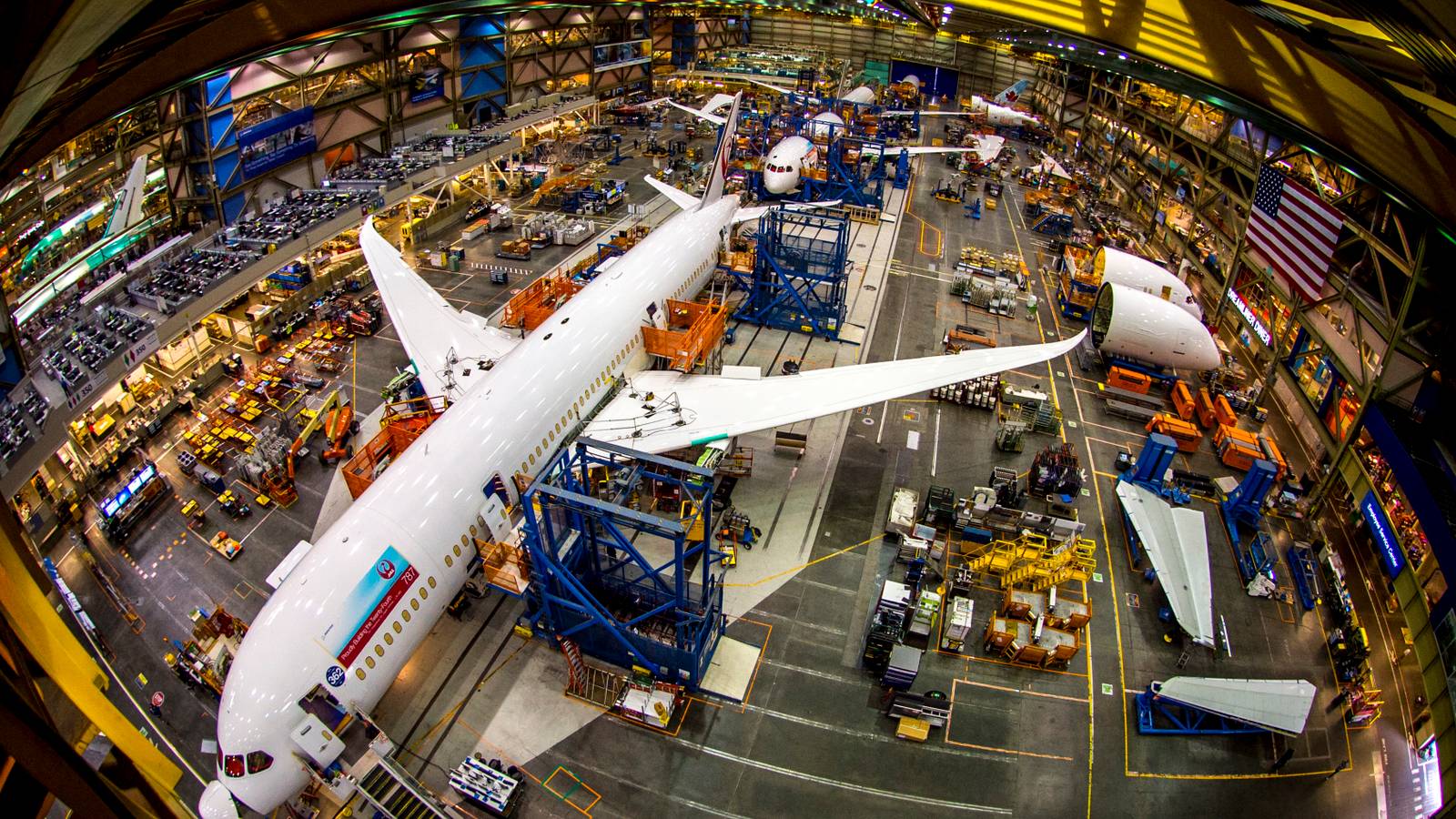 Smart Factories: A Look At Boeing's Advanced Manufacturing Techniques