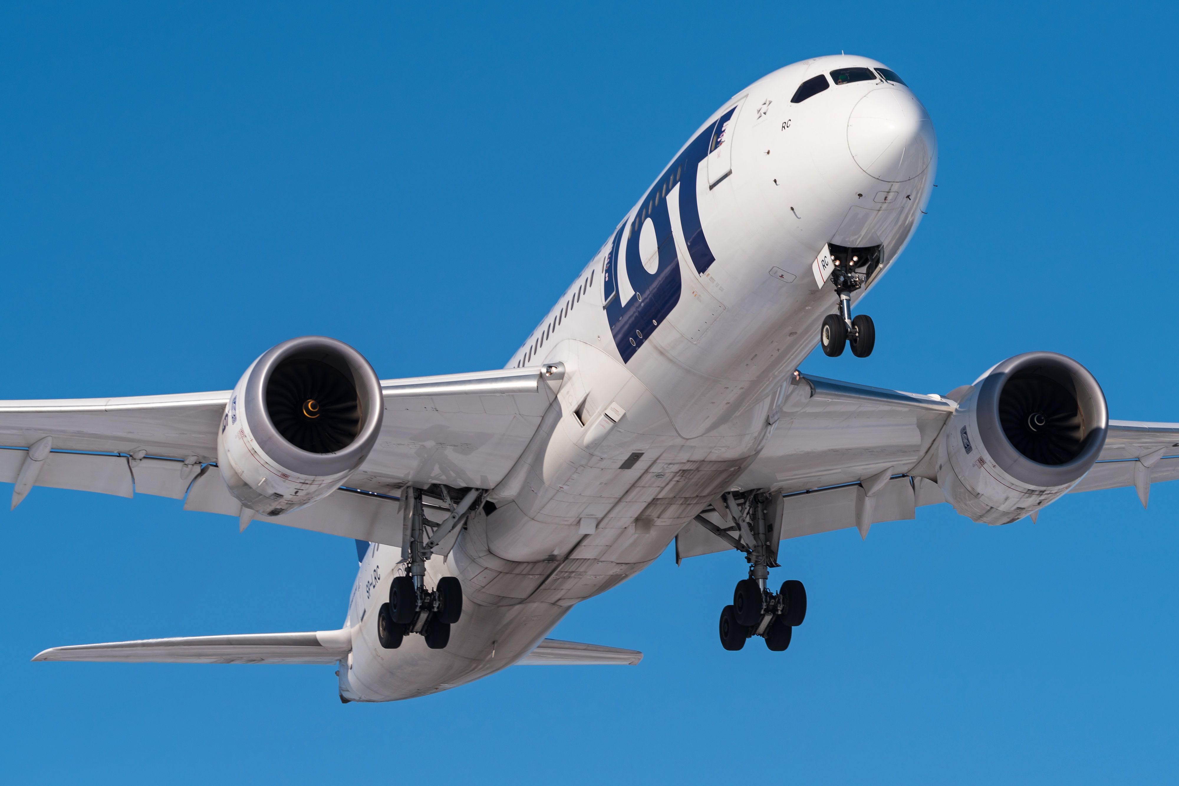 Unusual: LOT Polish Airlines Adds Wrocław To South Korea Boeing 787 Flights