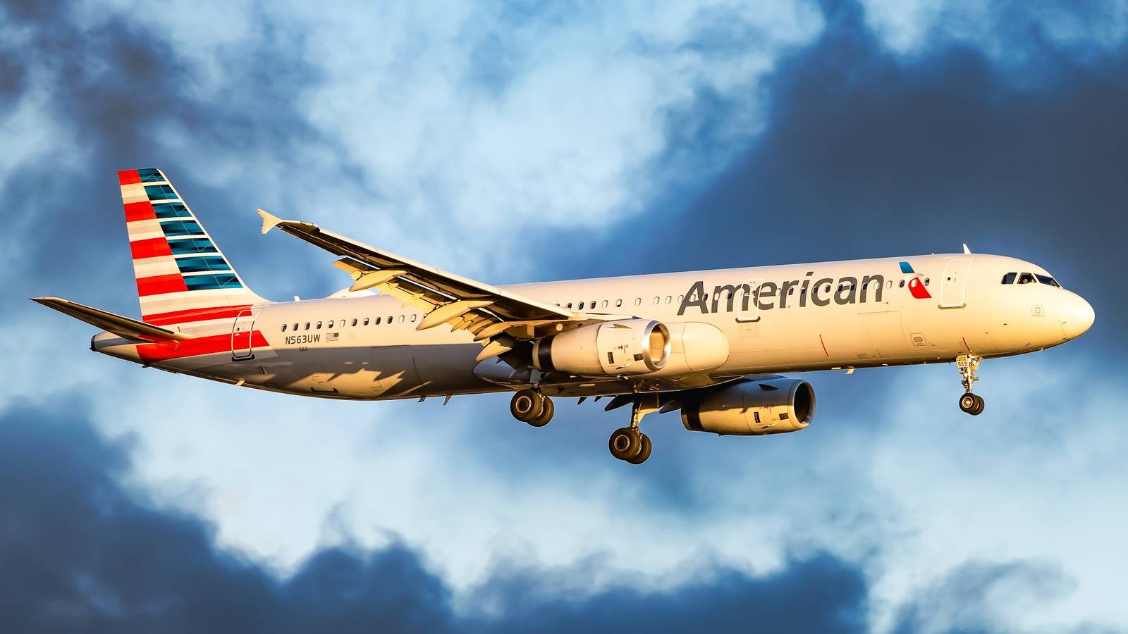 Lucky Passenger Gets Private Flight On American Airlines After Enduring 18 Hour Delay