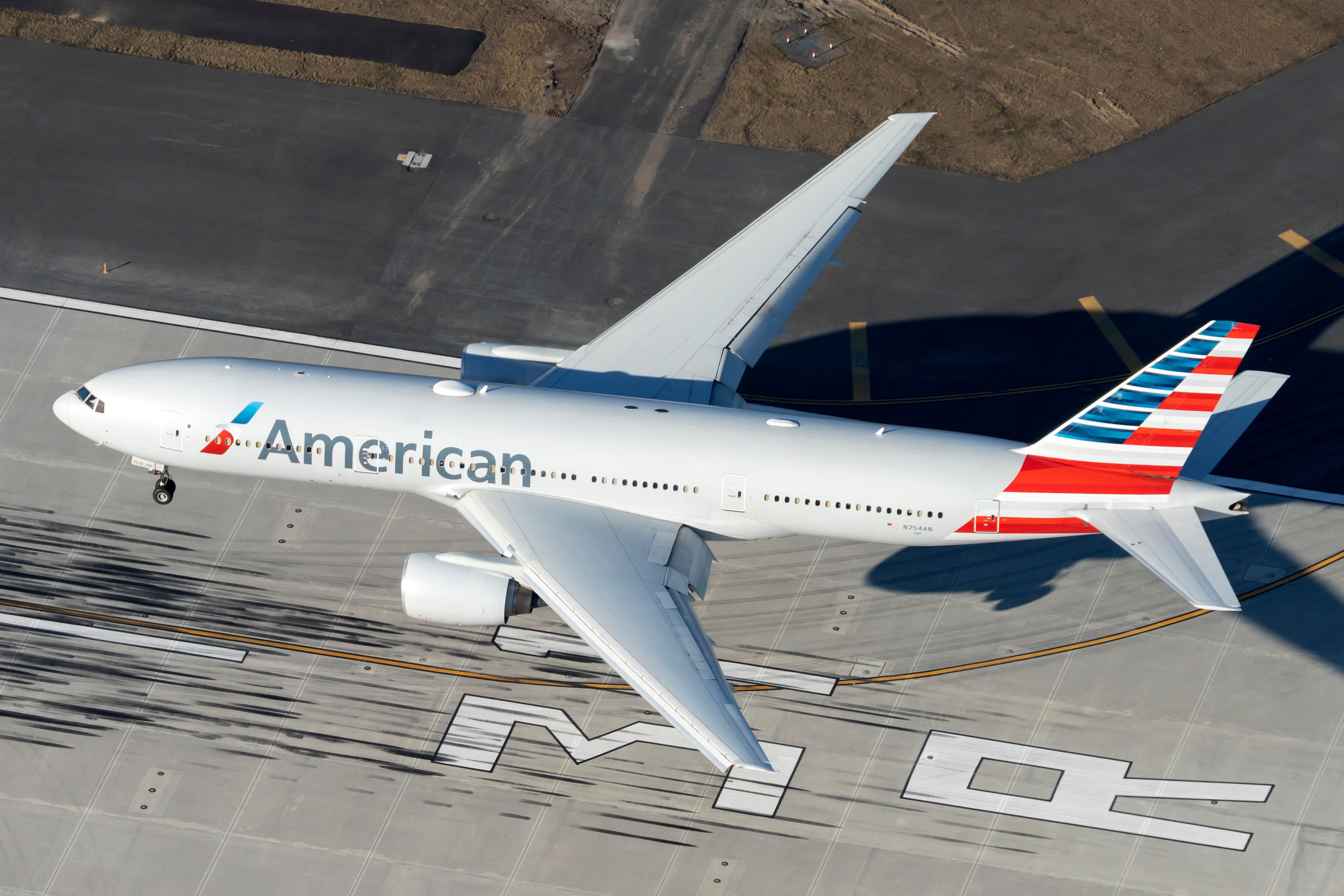 American Airlines Pilot Retires With Wife As First Officer