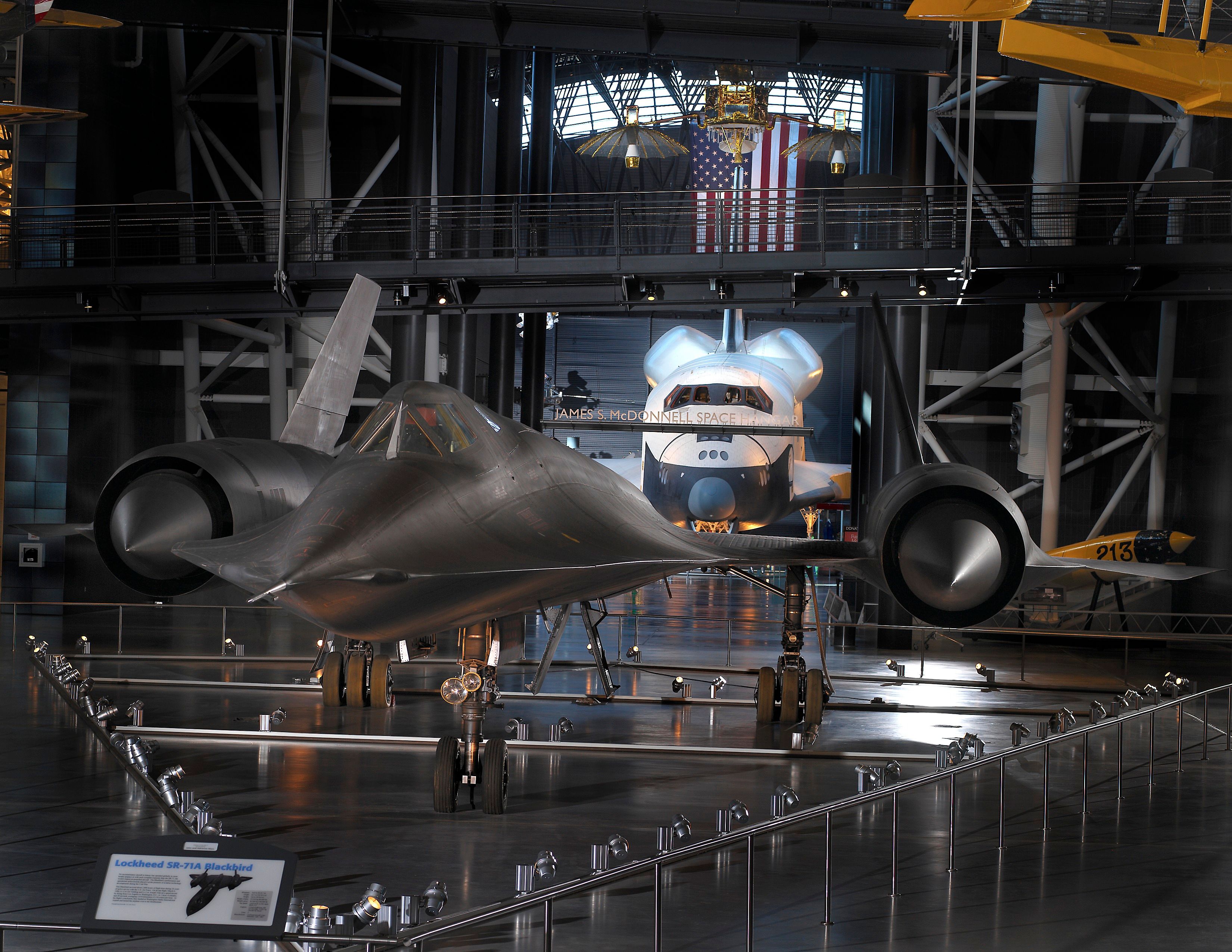 Essential Planes & Airports For Any Avgeek's Bucket List