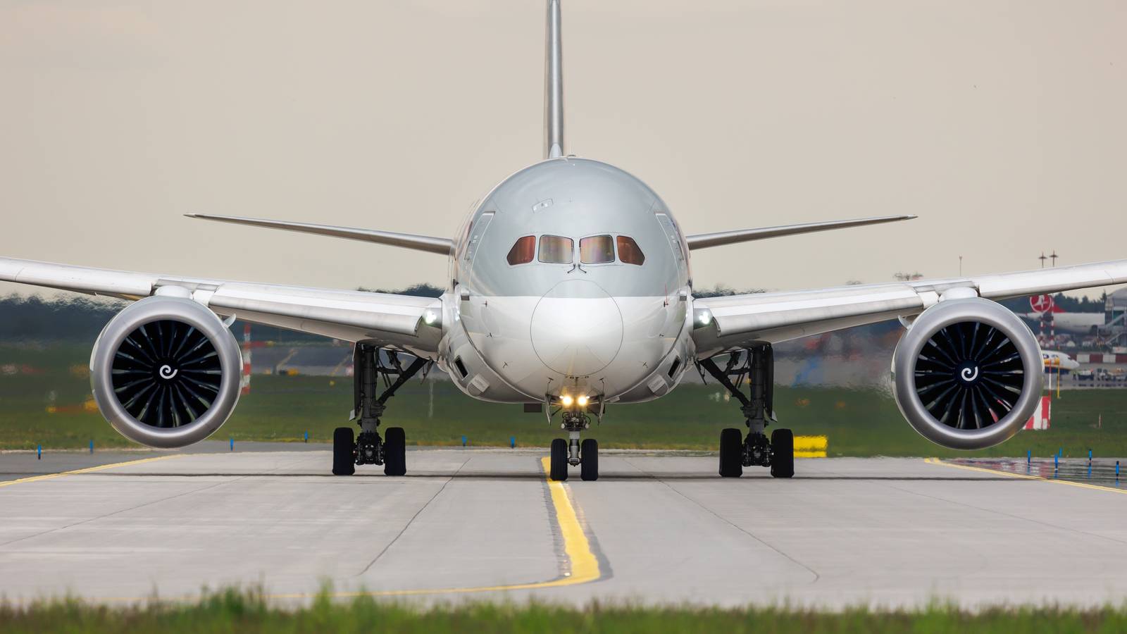 Qatar Airways CEO Blasts Supply Chain Constraints