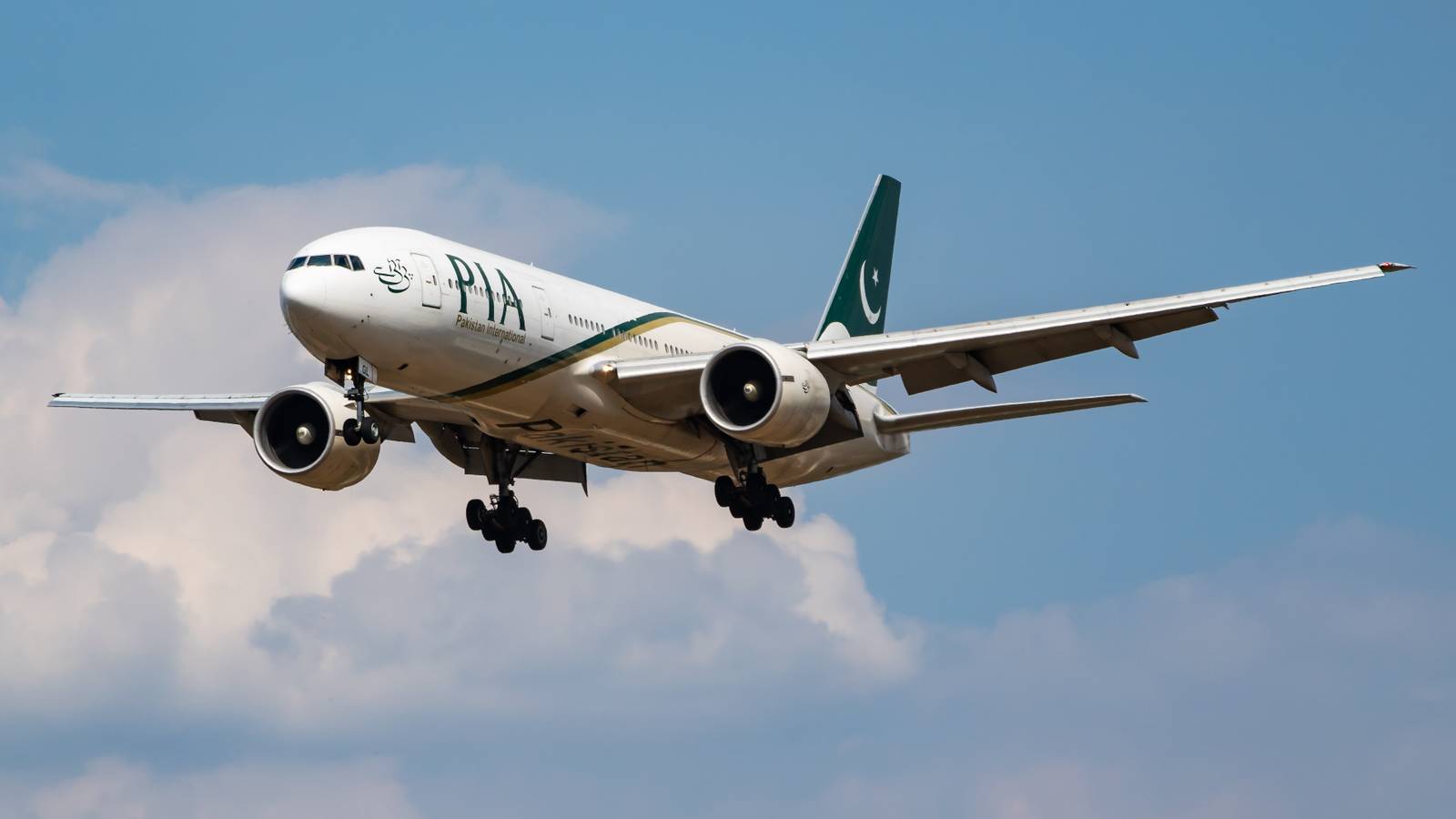 Pakistan International Airlines Cuts Beijing Ticket Fares By 30%