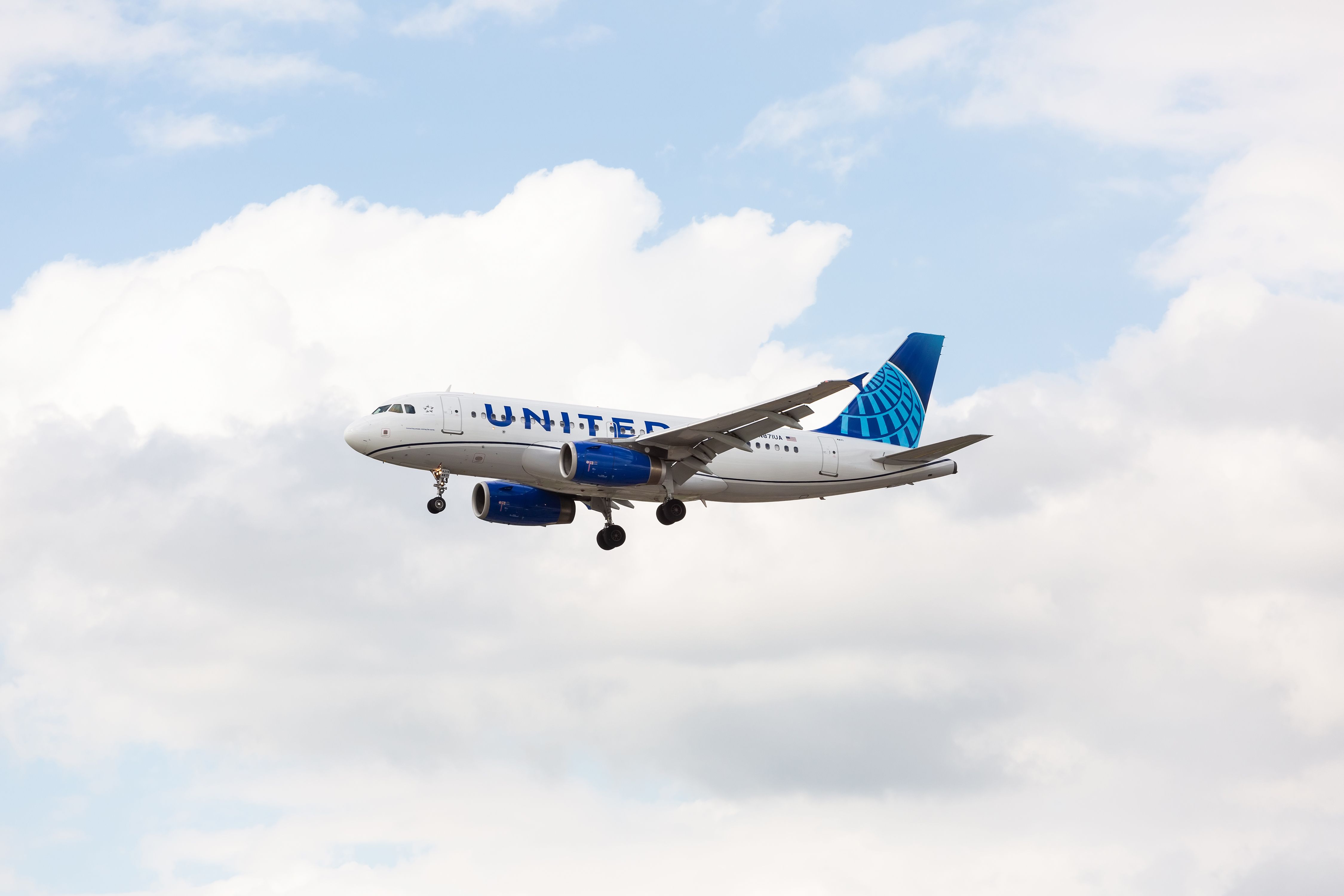 United Airlines Introduces 1st Reconfigured Airbus A319