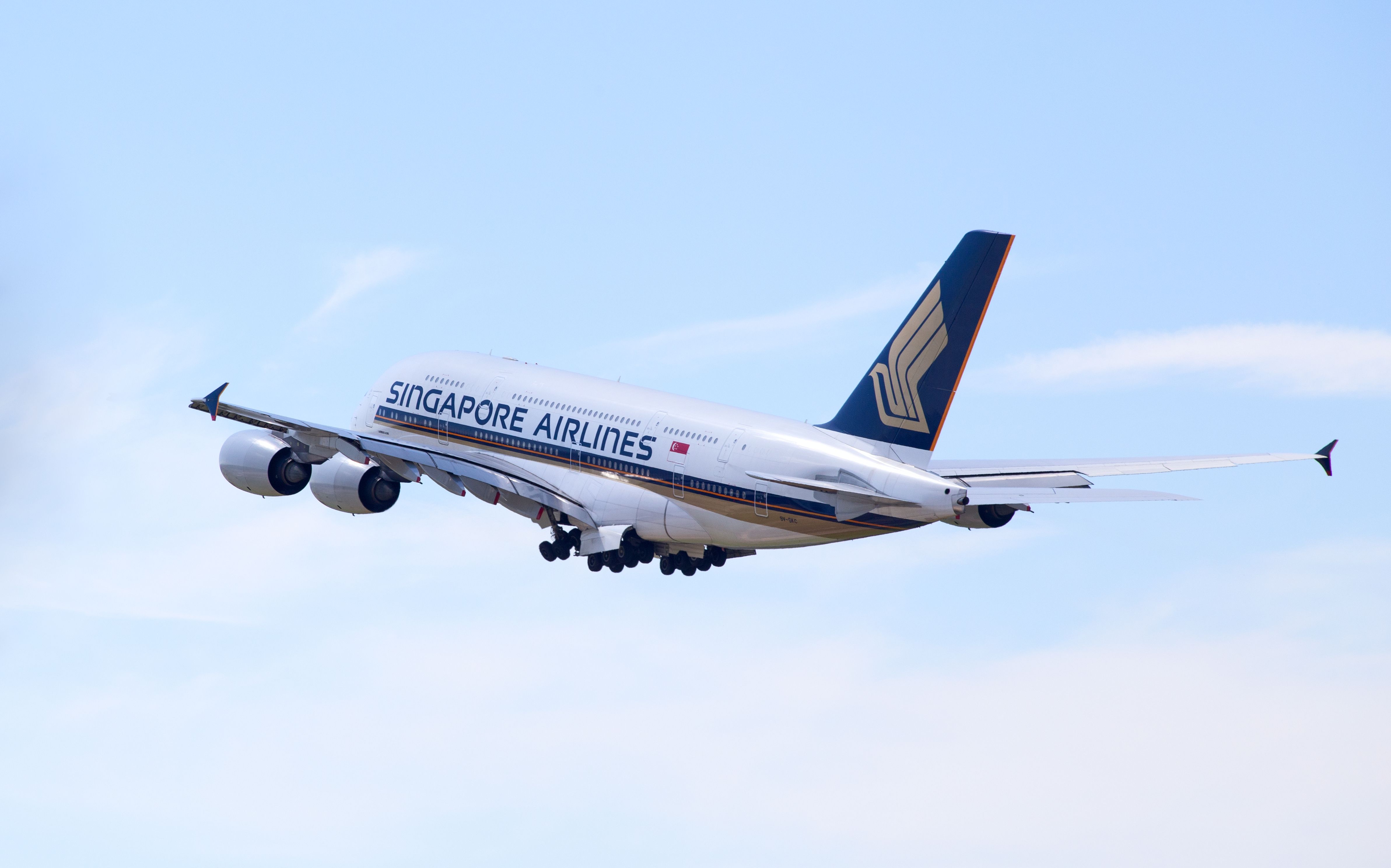 Singapore Airlines Decides Against Paper Meal Containers For Longer Flights