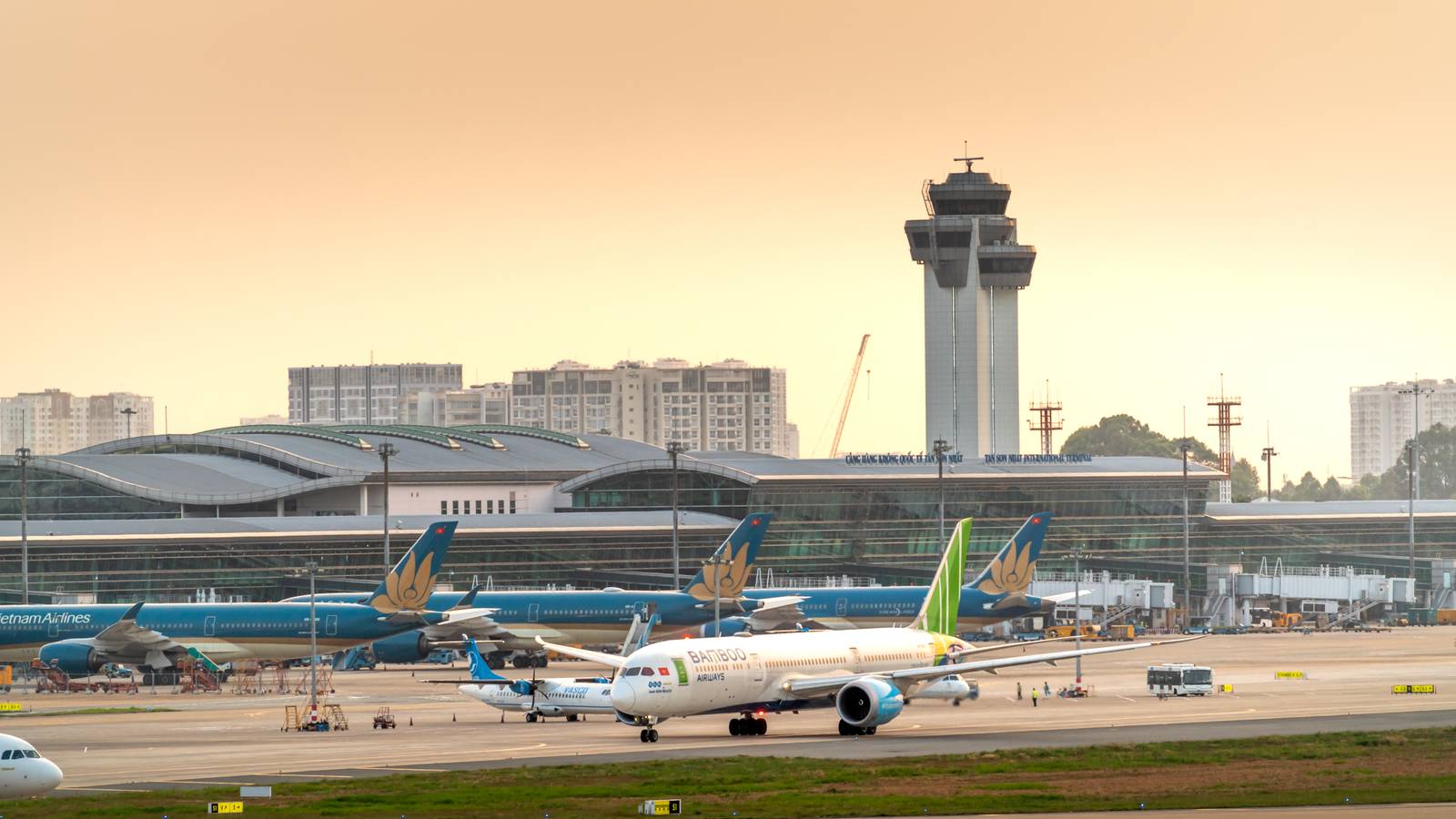 Vietnamese Authorities Propose Second Airport For Hanoi Amid Booming Population