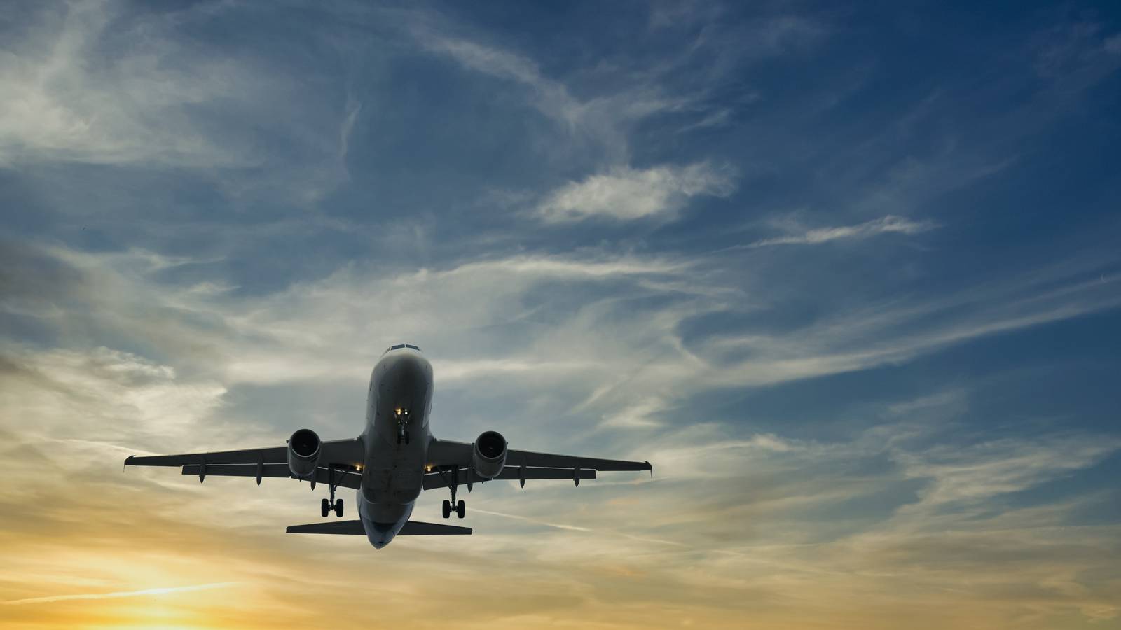Moldova & The US Shake Hands On An Open Skies Agreement