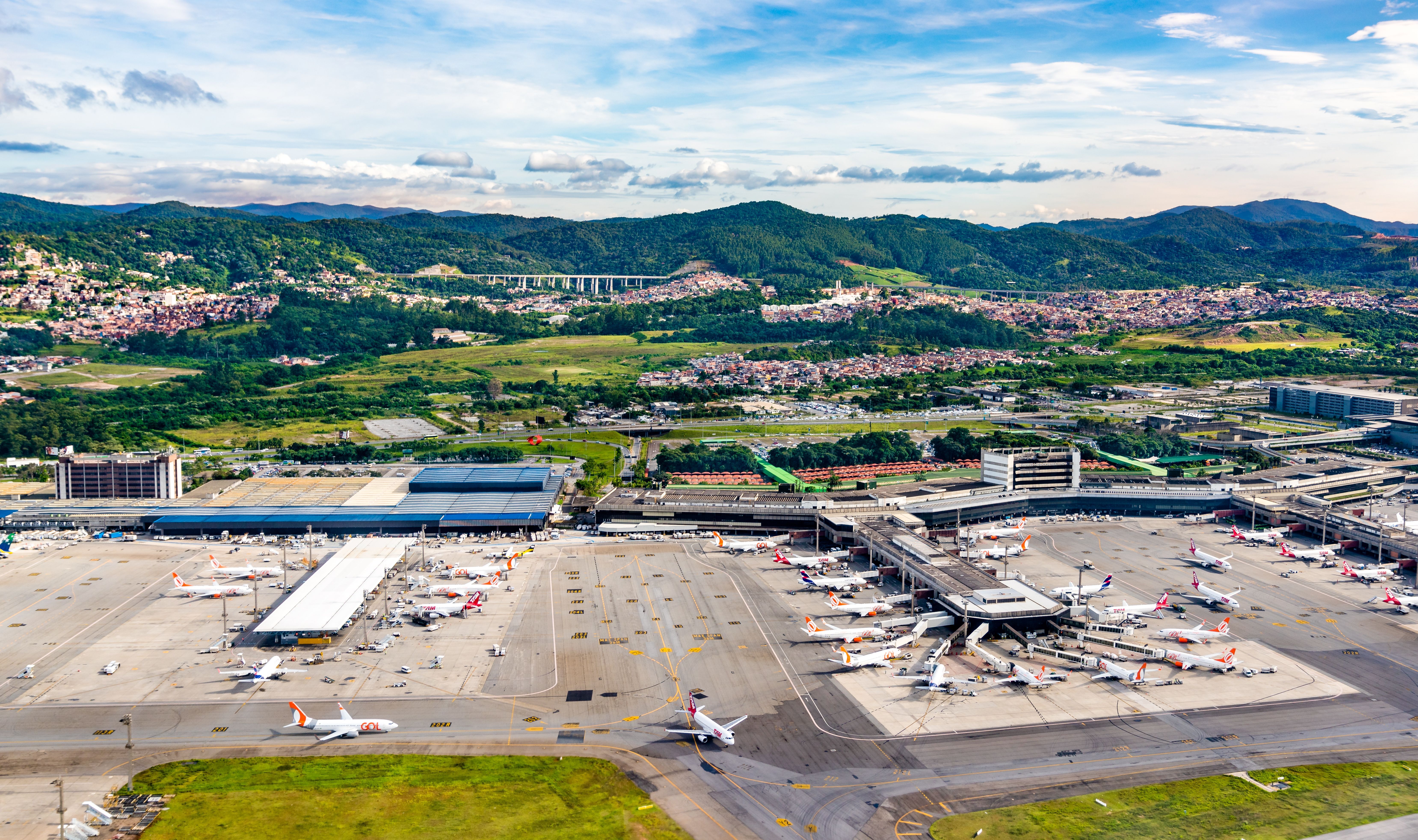 Top 10: The World's Cheapest Airports For Weekly Parking