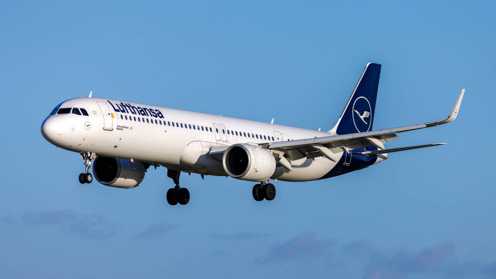 How Lufthansa Is Using 4D Flight Information To Cut CO2 Emissions