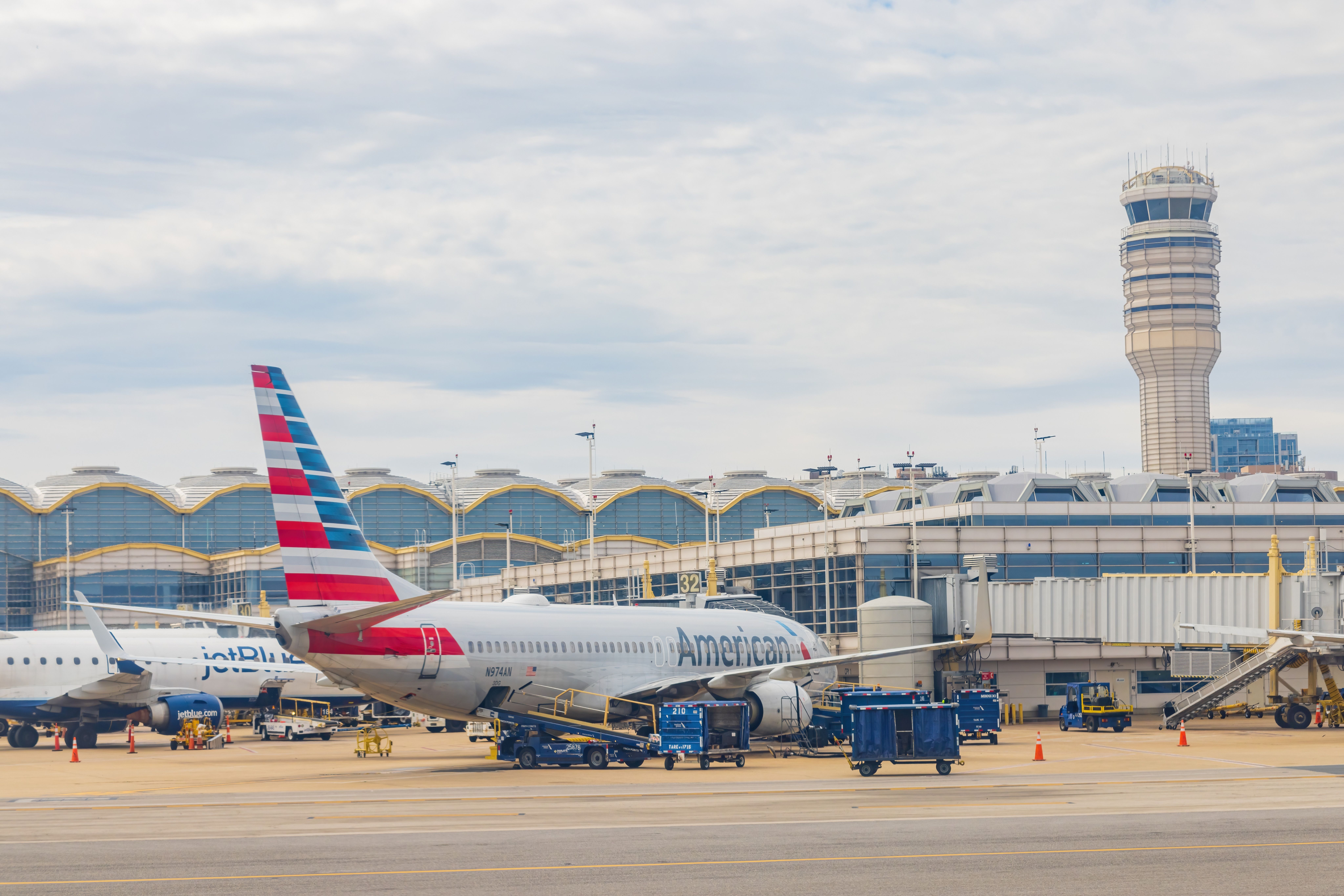 Which US Airports Receive The Most Online Criticism?