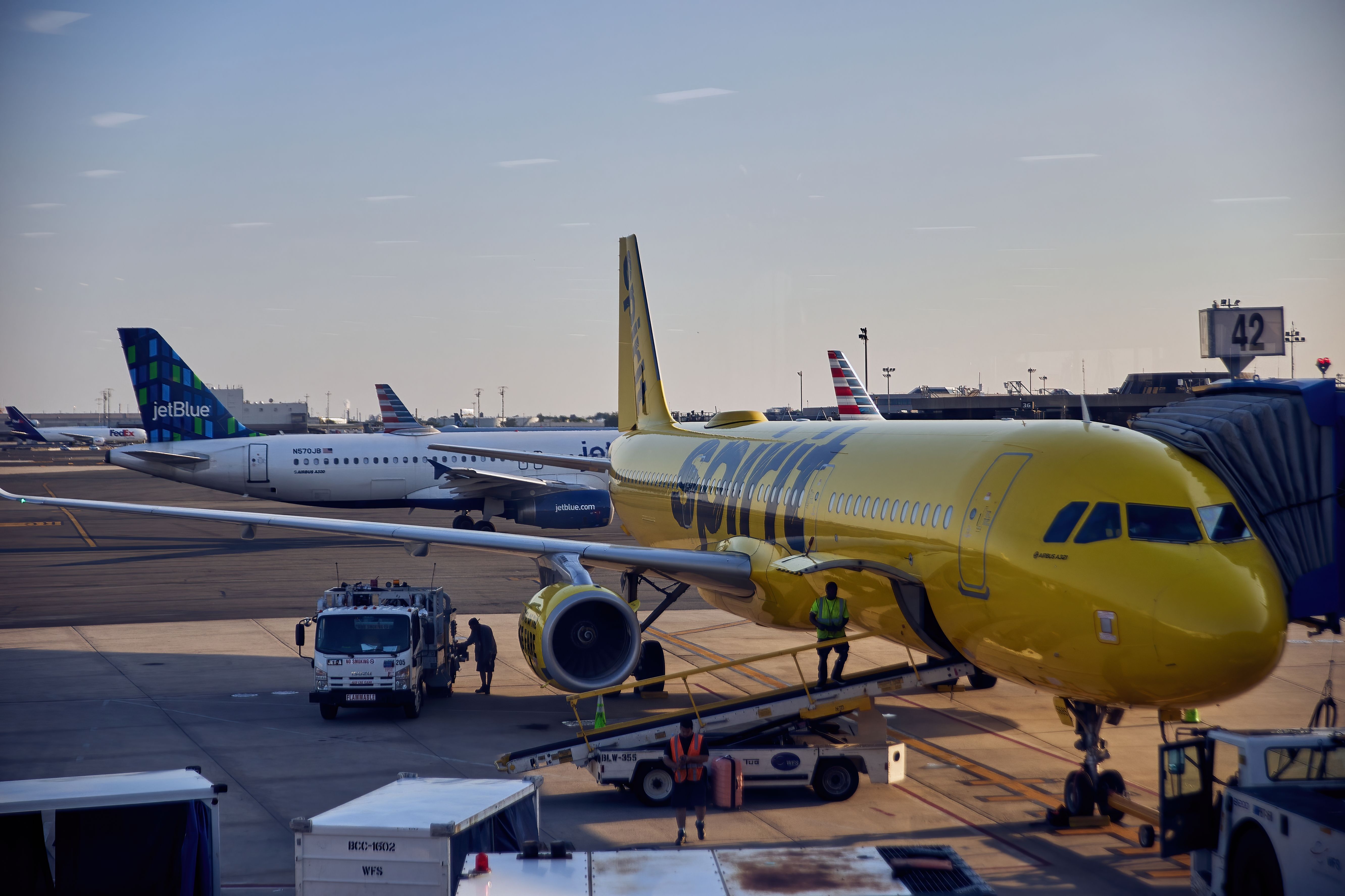 US Carriers & Airports Gear Up For Potentially Record-Breaking Memorial Day Weekend