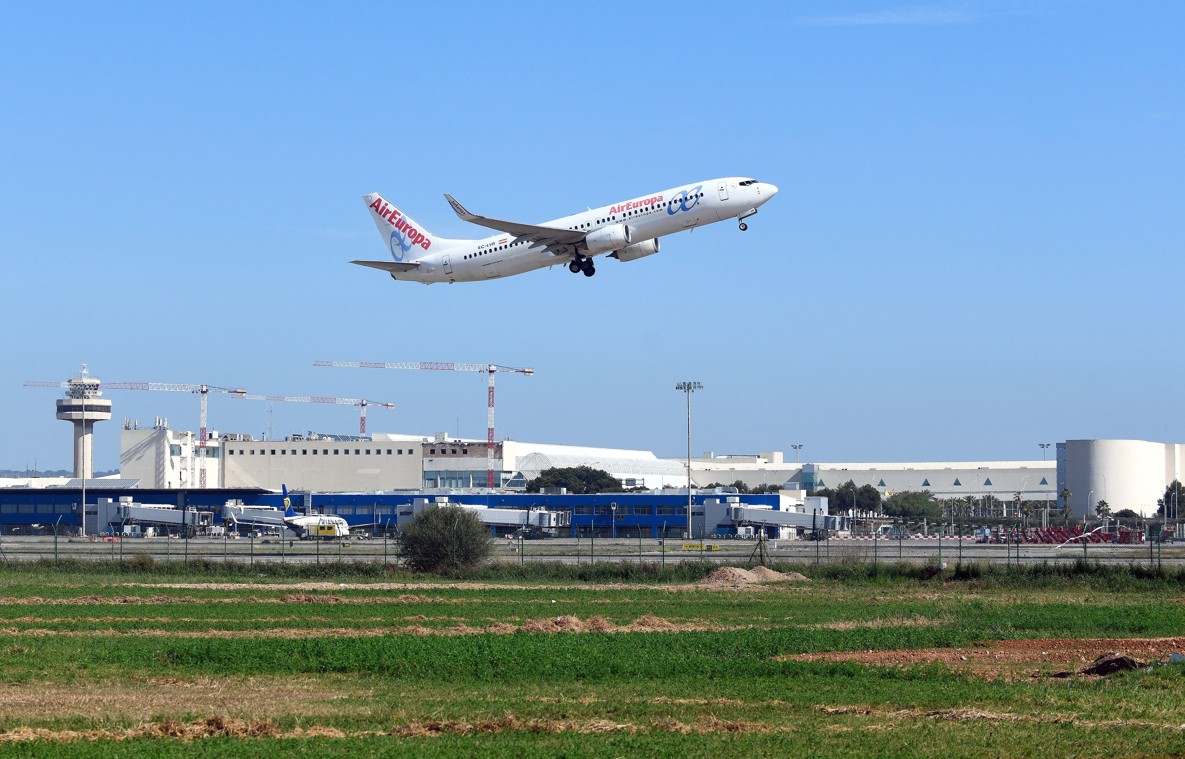 Spanish Airline Pilots Propose Summer Strikes