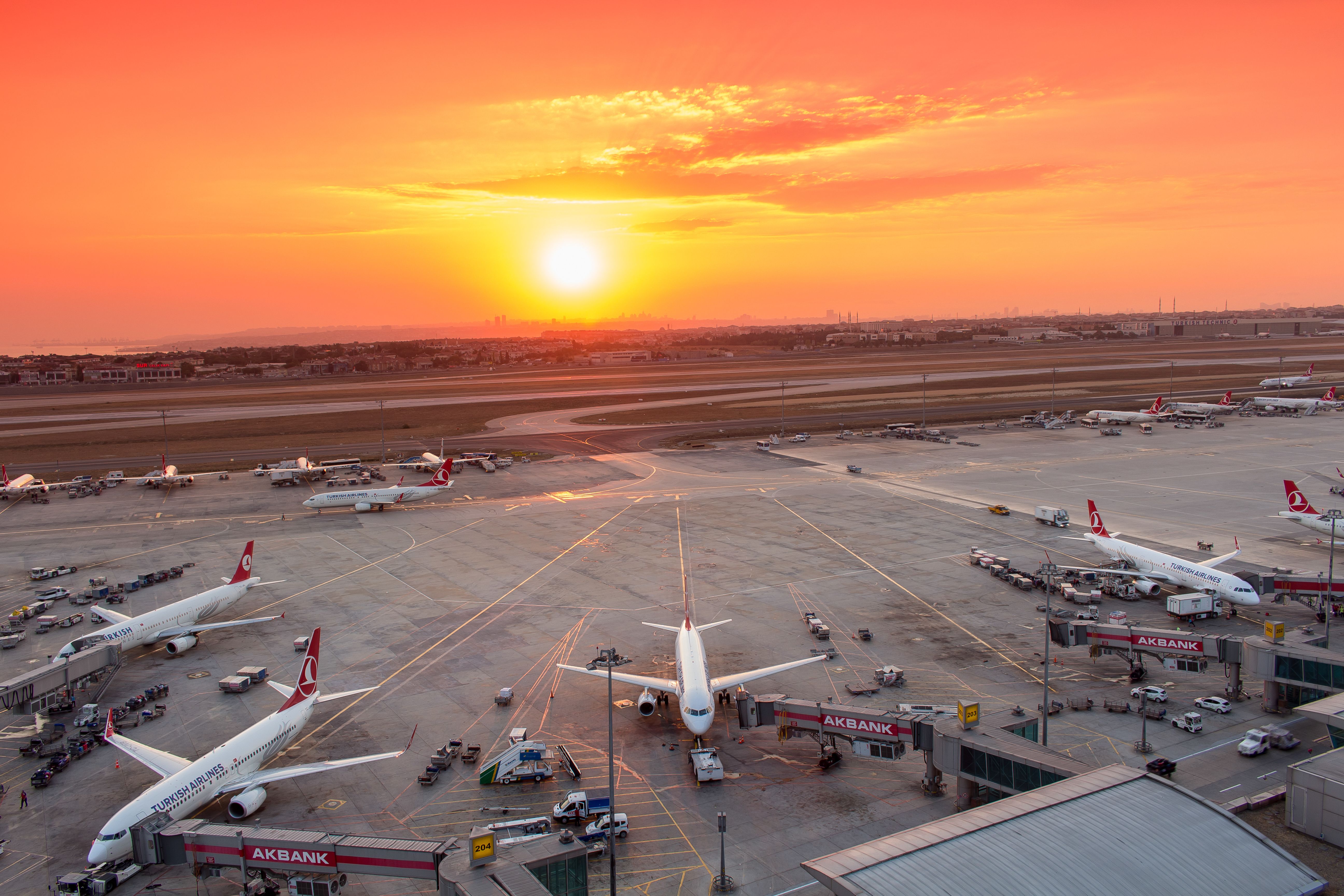 Top 5: The Largest European Airline Hubs In 2023