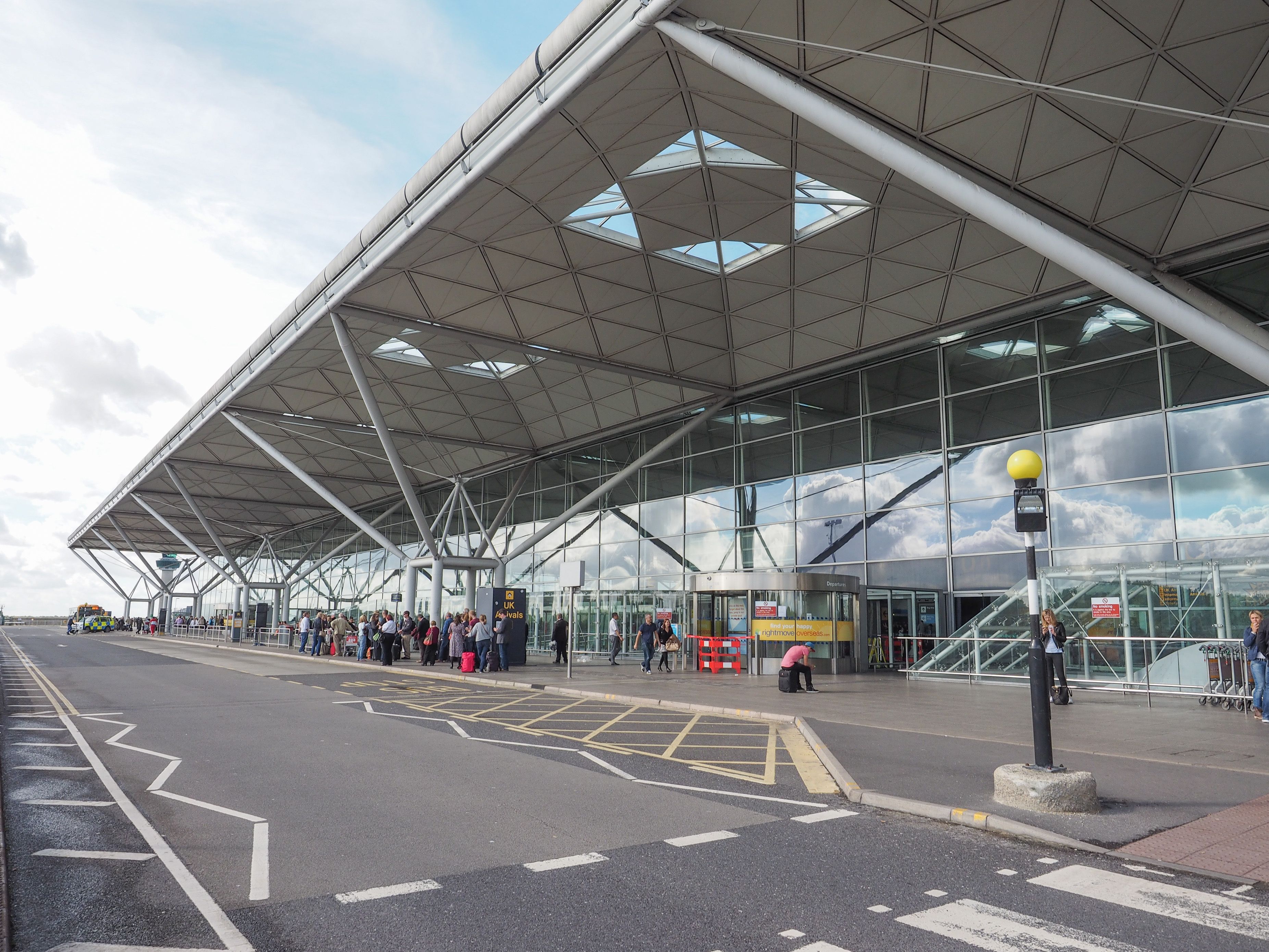 London Stansted Airport Reaches Pre-Pandemic Passenger Numbers