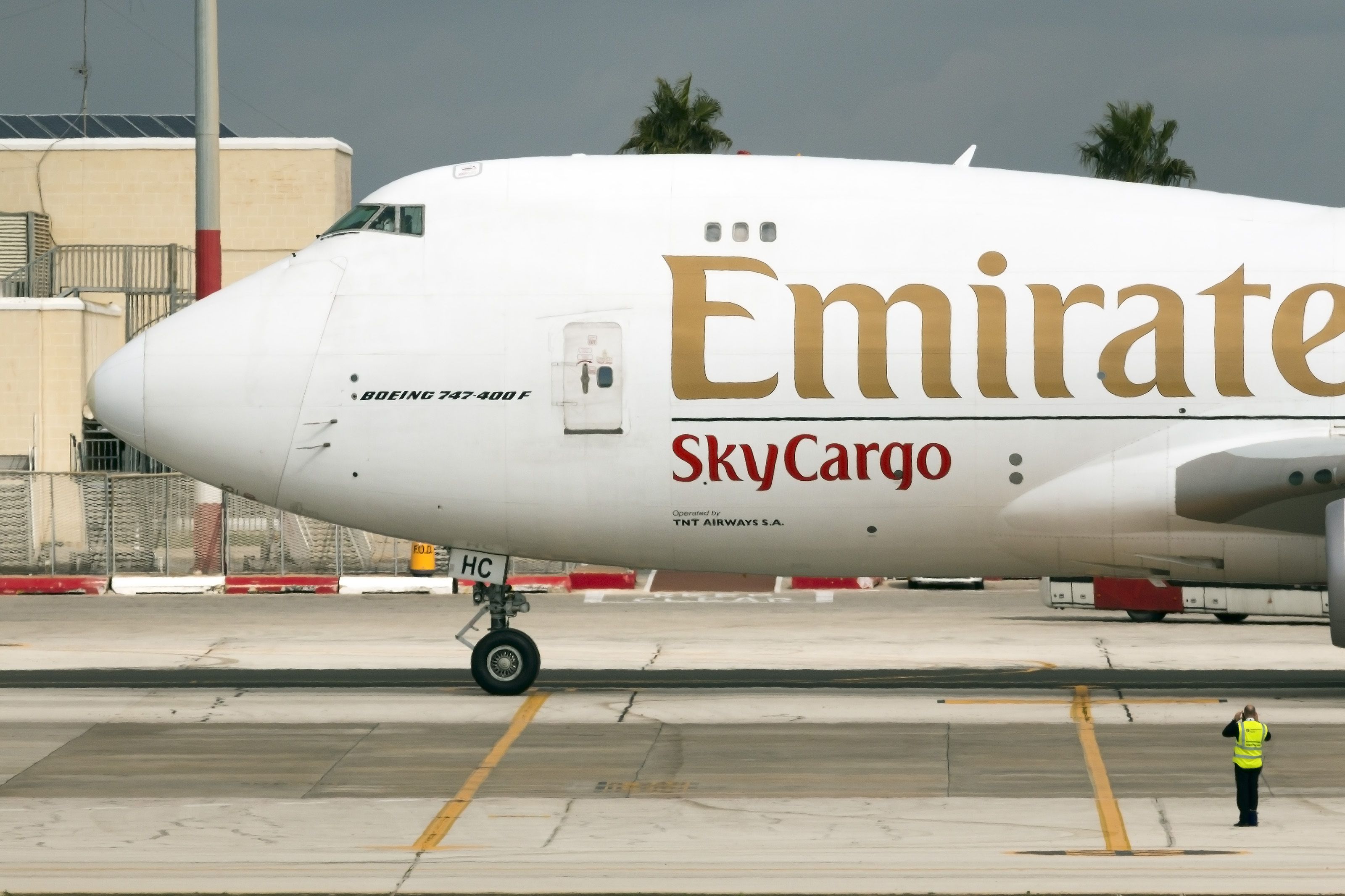 Airbus A380 & The Jumbo Jet: Emirates Adds 2 Boeing 747-400