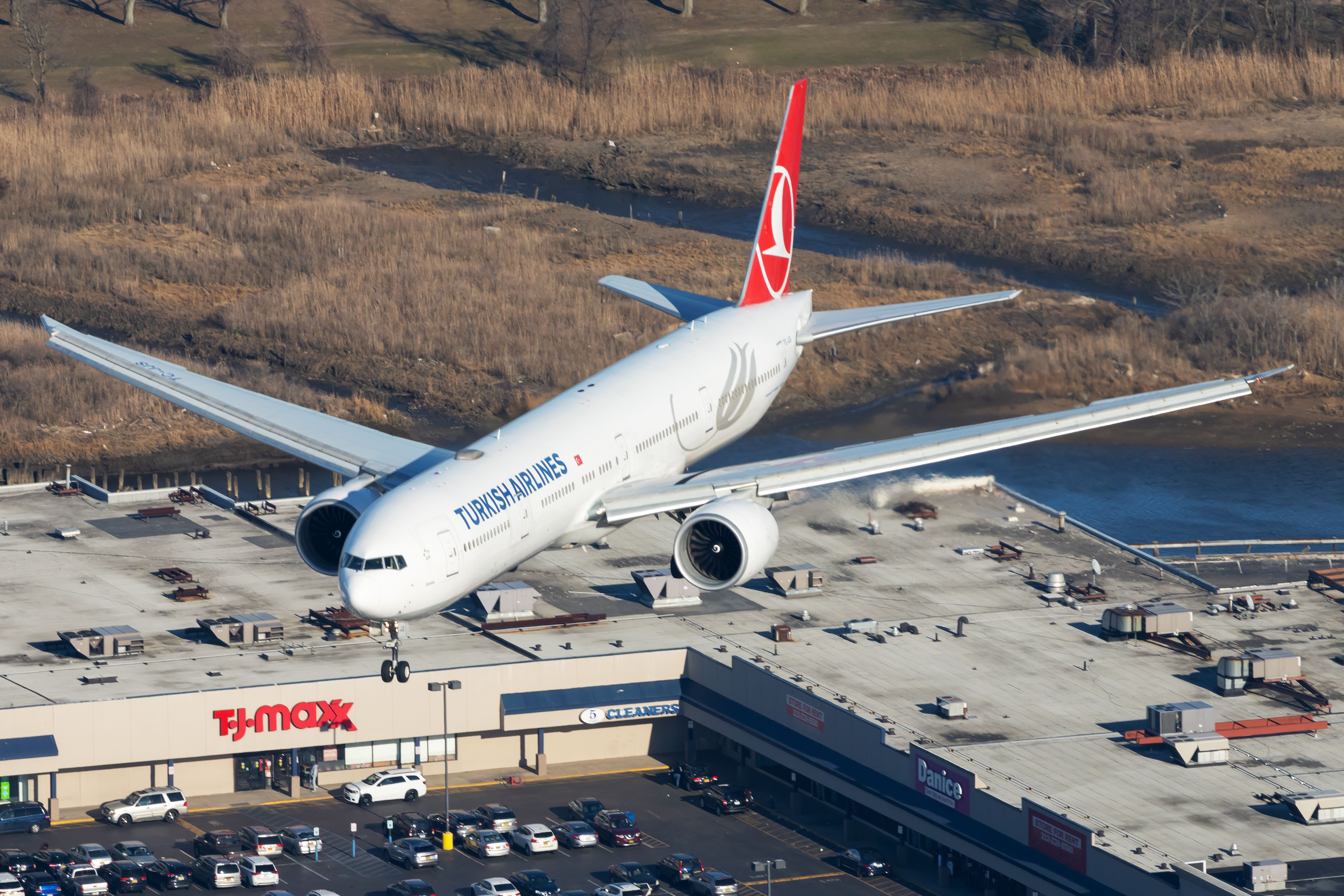 Turkish Airlines' Potential Aircraft Order Would Become The Largest Ever In History