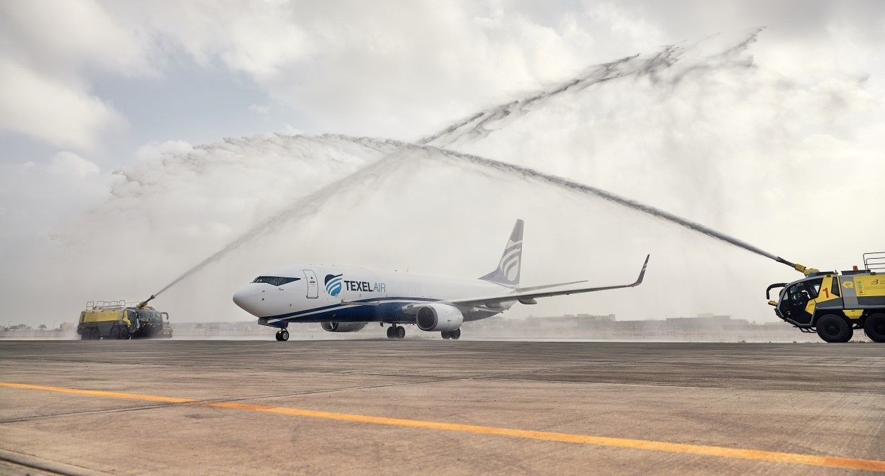 Texel Air New Zealand Receives Country's 1st Boeing 737-800BCF