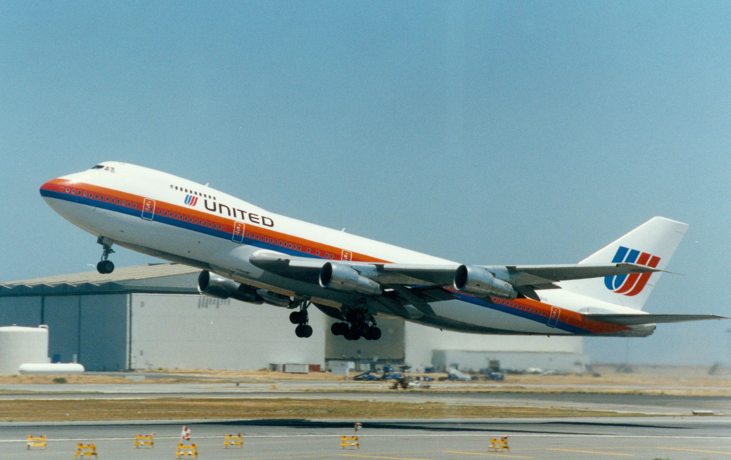 What Happened To United Airlines' Boeing 747-200s?
