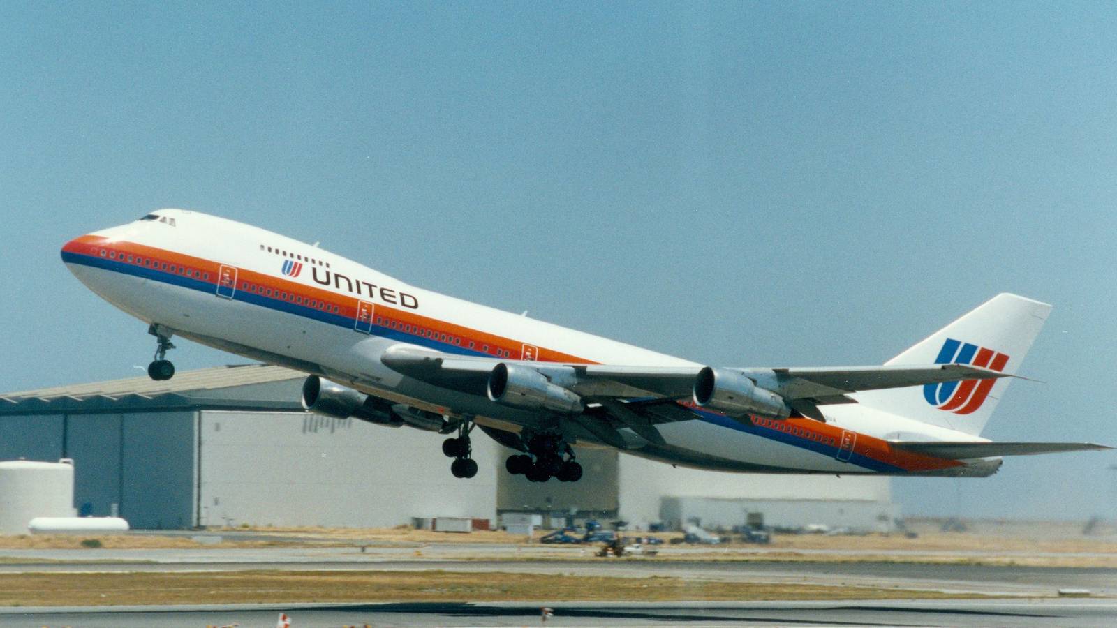 What Happened To United Airlines' Boeing 747-200s?