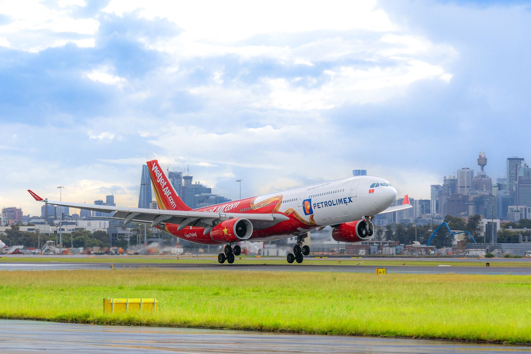 Prime Ministers Get Excited About An Airbus A330 Flight