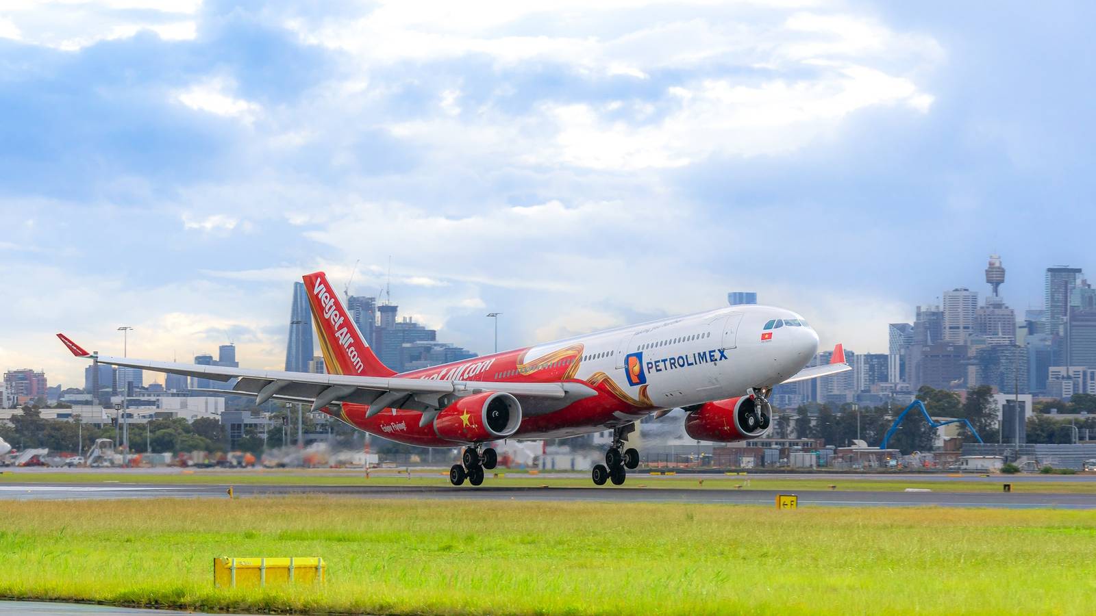 Prime Ministers Get Excited About An Airbus A330 Flight
