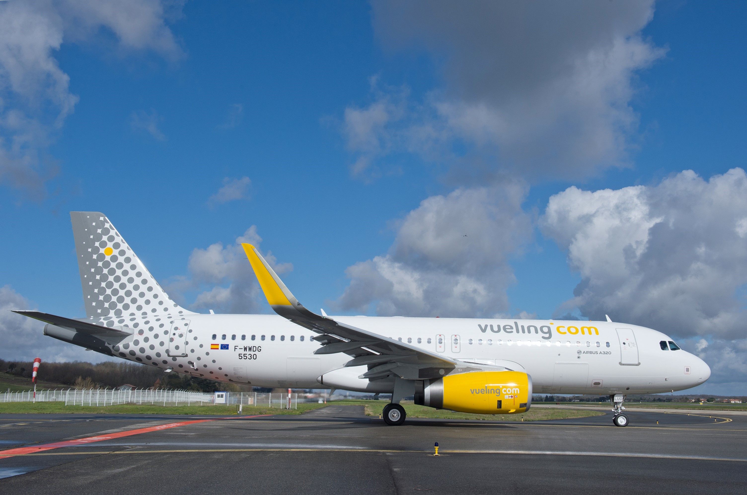 Explained: The Advantages Of Vueling's 'WheelTug' Electric Pushback System