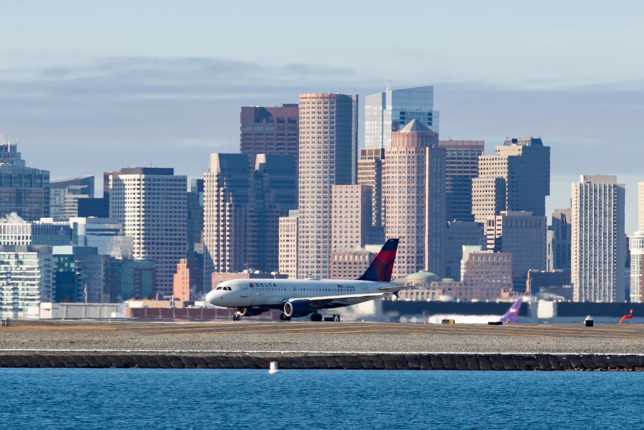 Which Airports Have Missing Terminal Numbers And Why?