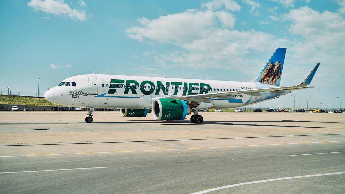 Frontier Airlines To Introduce 60-Minute Deadline For Checking Bags