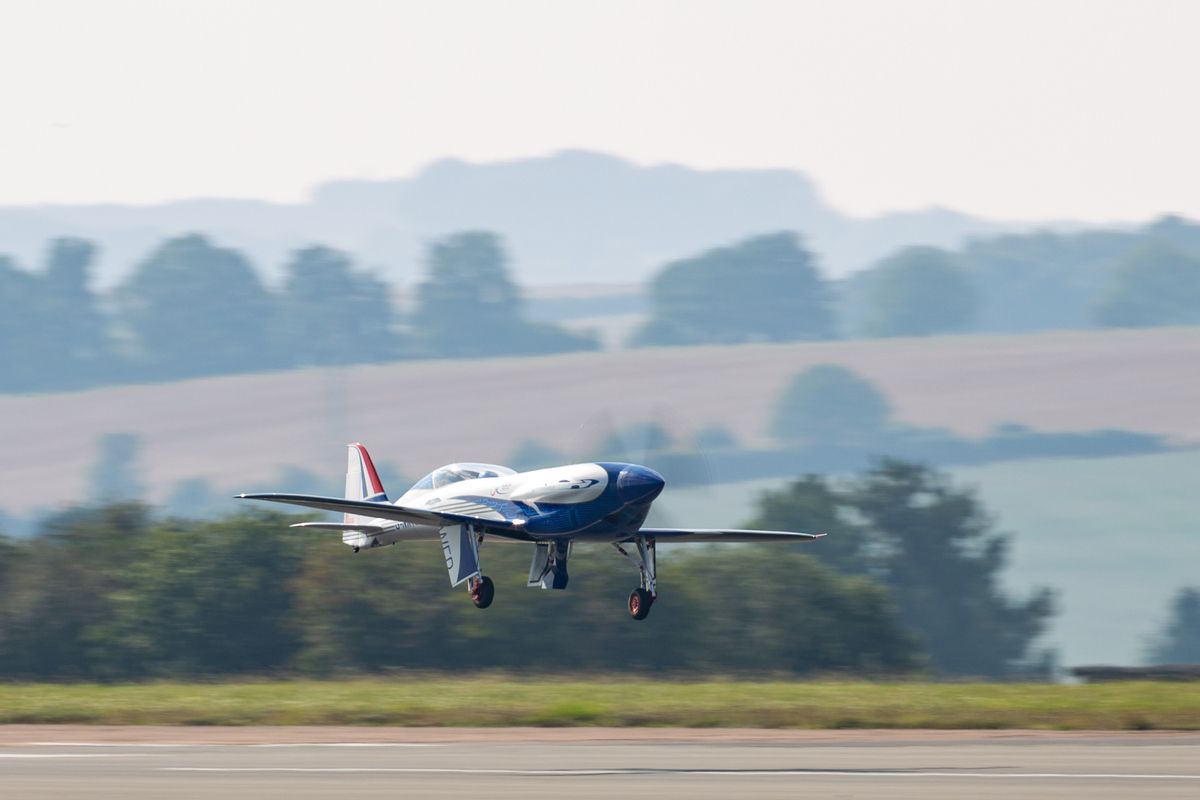 Hungary Gives Rolls-Royce €4.6M To Develop Electric Flight Concepts