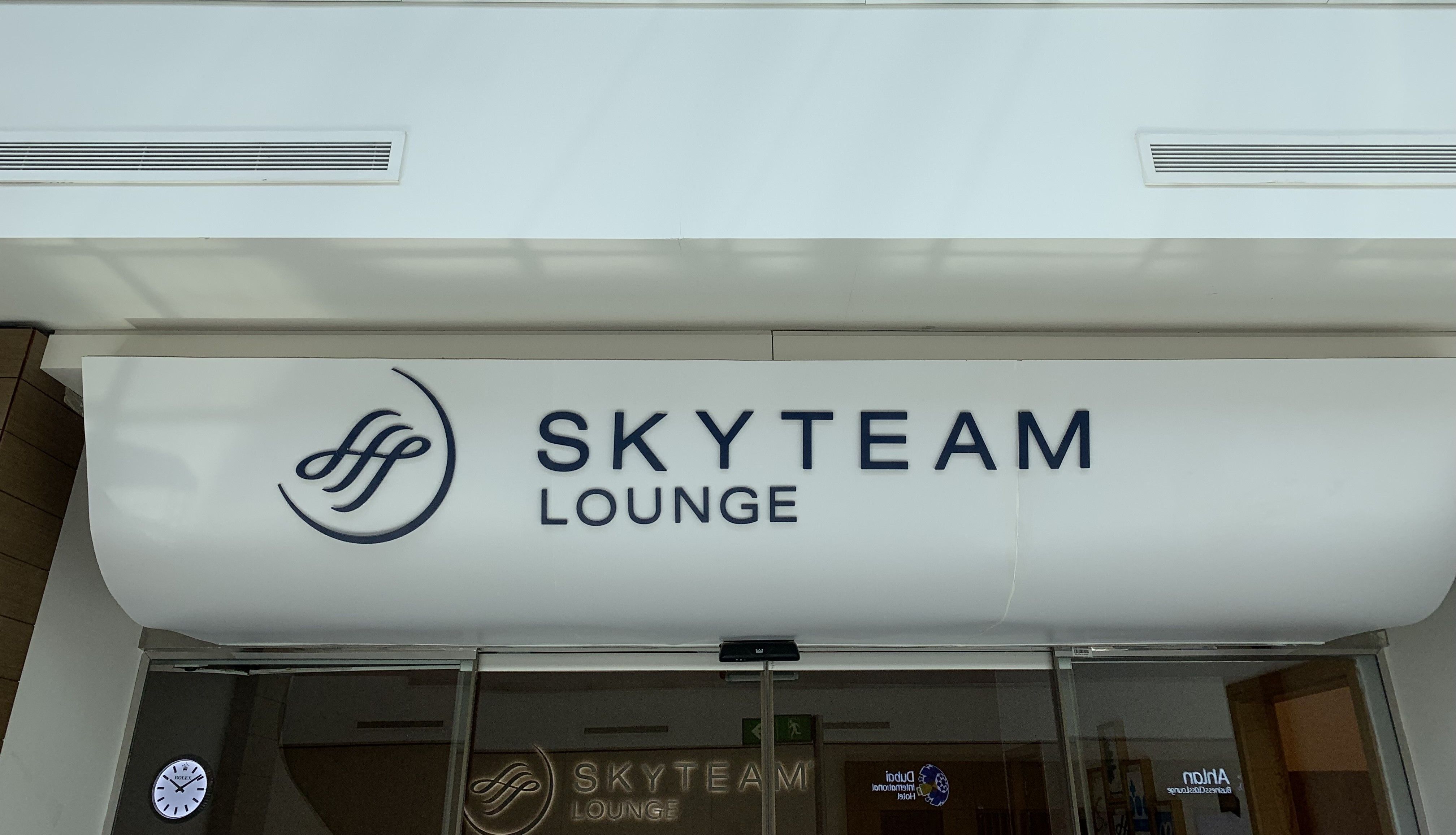 Review: SkyTeam Alliance Lounge at Dubai International Airport