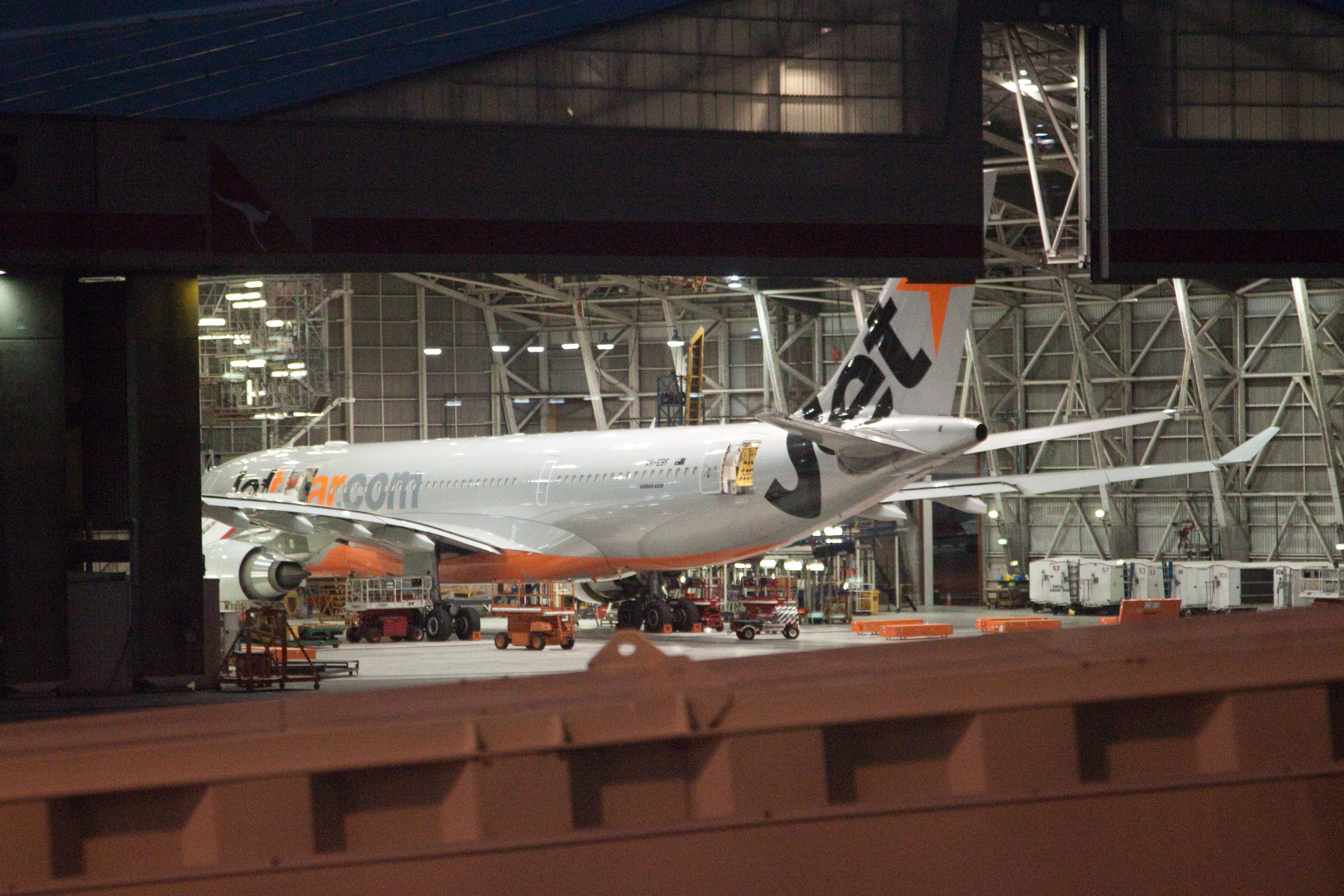 The Ultimate Aircraft Maintenance Guide: Best Practices & Procedures
