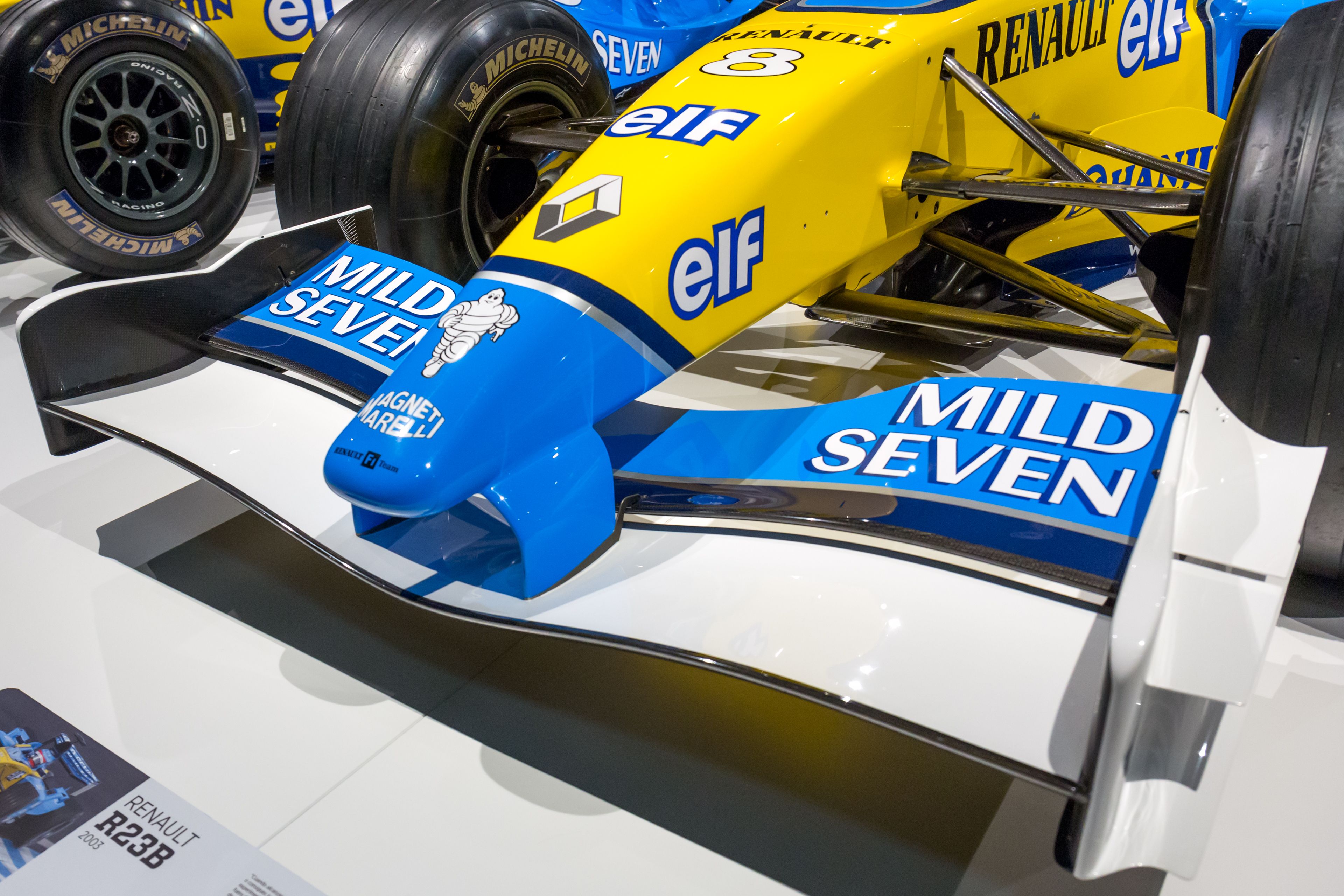 How Airplane Wing Aerodynamics Helped Lotus Design A Better F1 Car